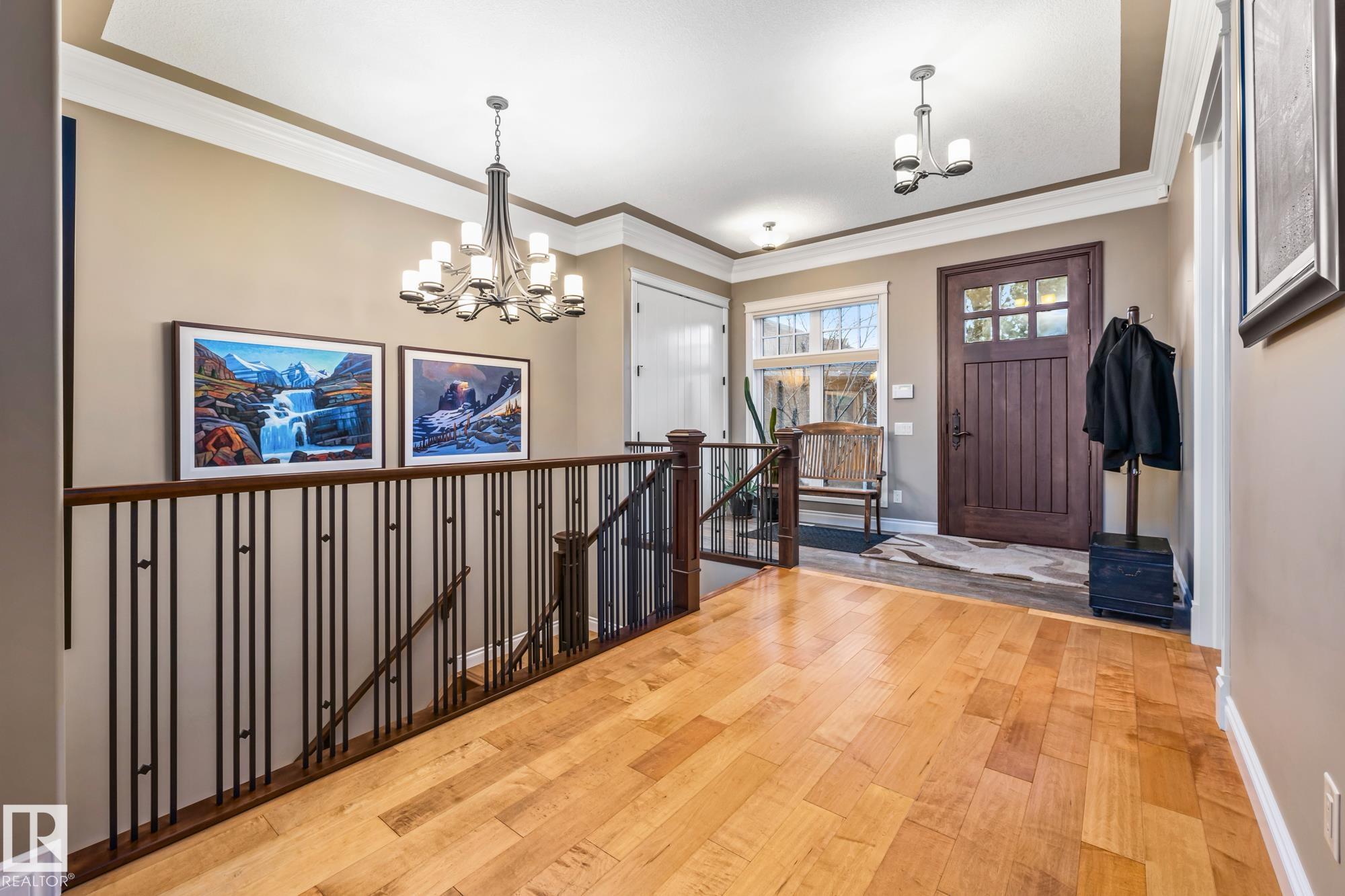 Photo 2 at 23 Kingsmoor Close, Kingswood, St. Albert