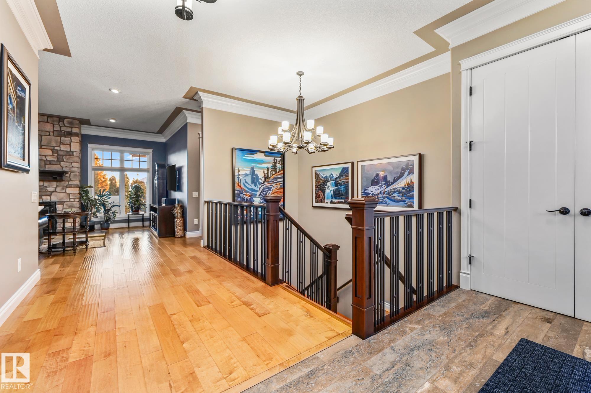 Photo 3 at 23 Kingsmoor Close, Kingswood, St. Albert