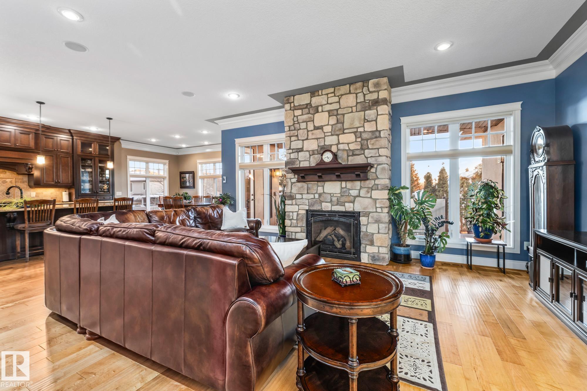 Photo 5 at 23 Kingsmoor Close, Kingswood, St. Albert