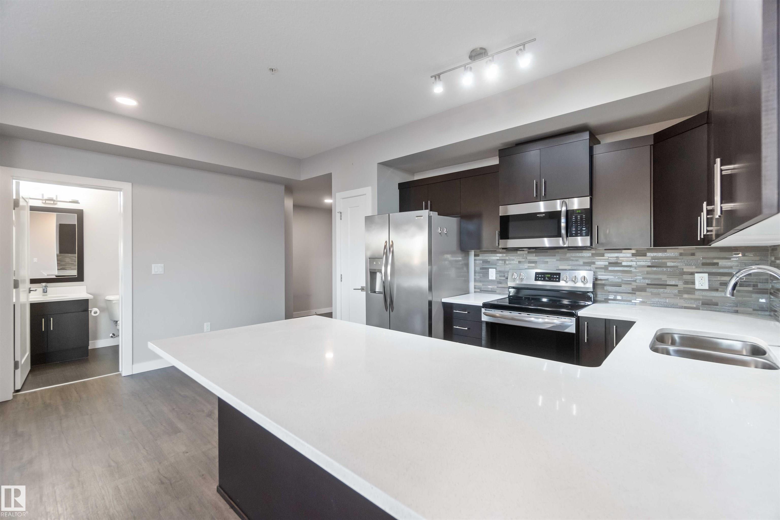 Photo 10 at 410 - 560 Griesbach Parade NW, Griesbach, Edmonton