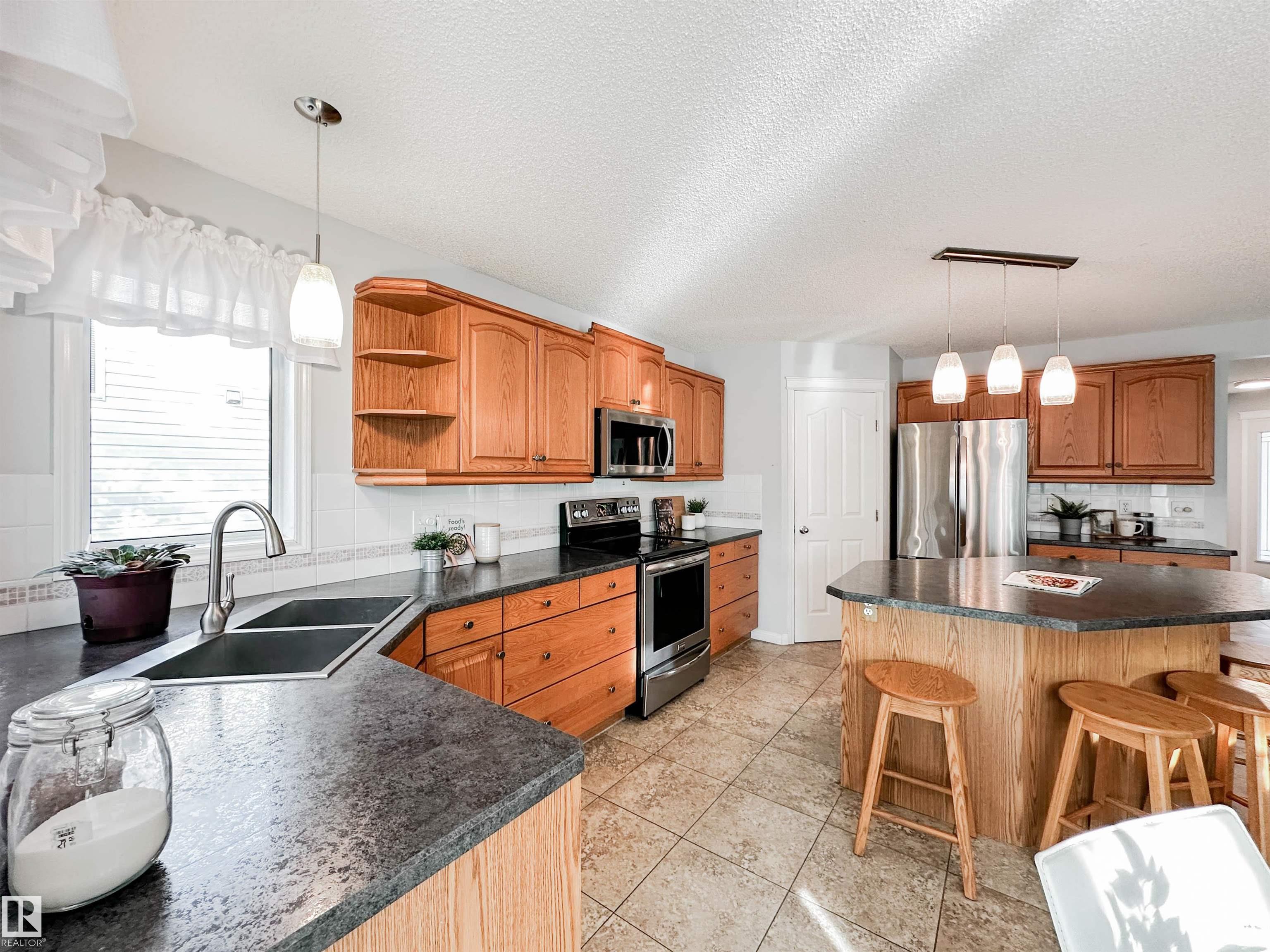 Photo 7 at 85 Durocher Street, Deer Ridge, St. Albert