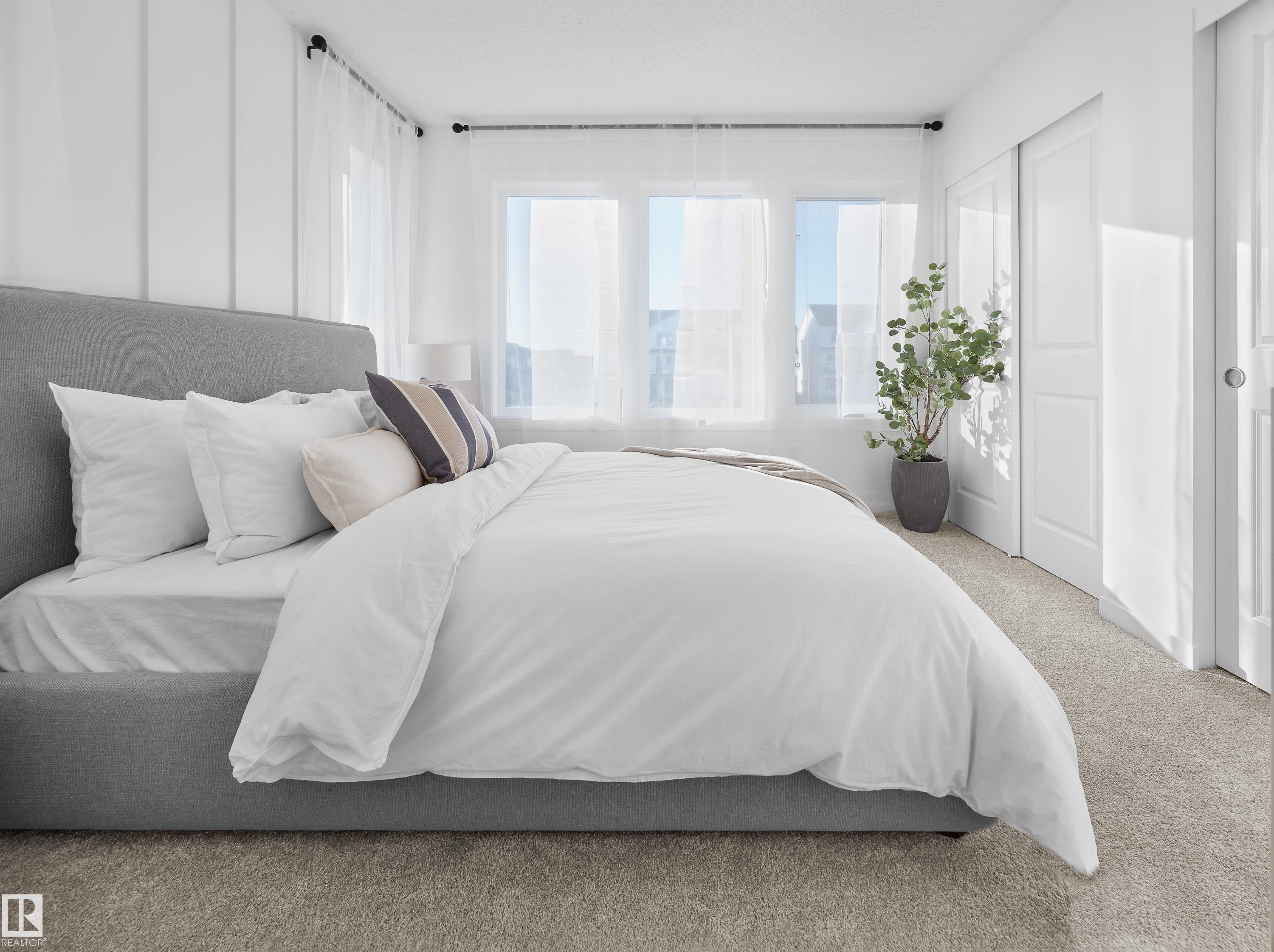 Picture for 3 18636 18 AV NW