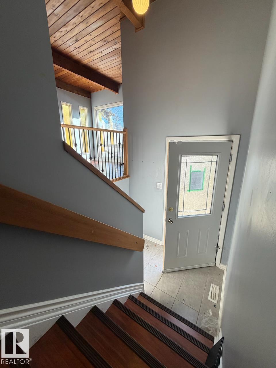 Photo 2 at 254 Richfield Road NW, Richfield, Edmonton