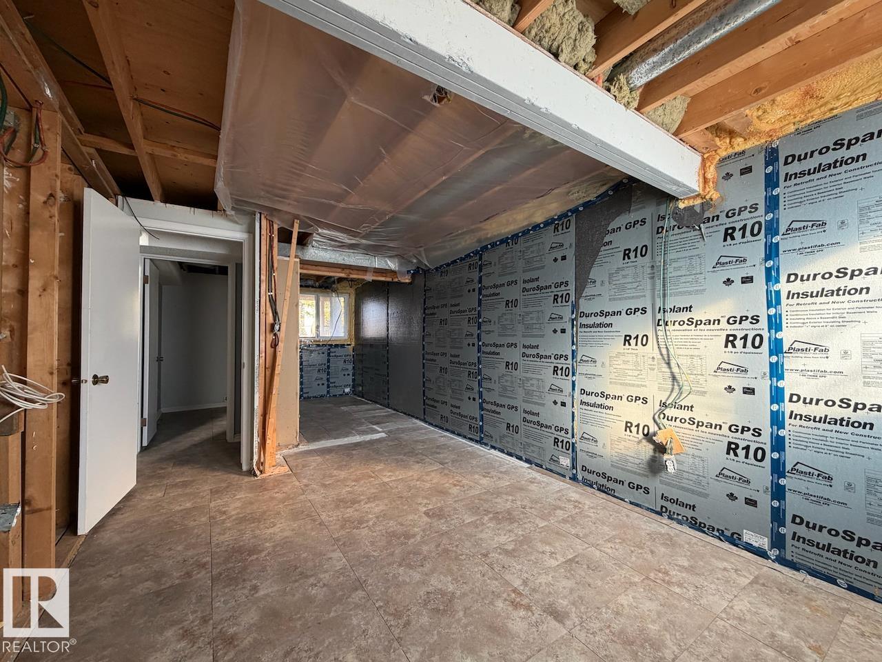 Photo 12 at 254 Richfield Road NW, Richfield, Edmonton