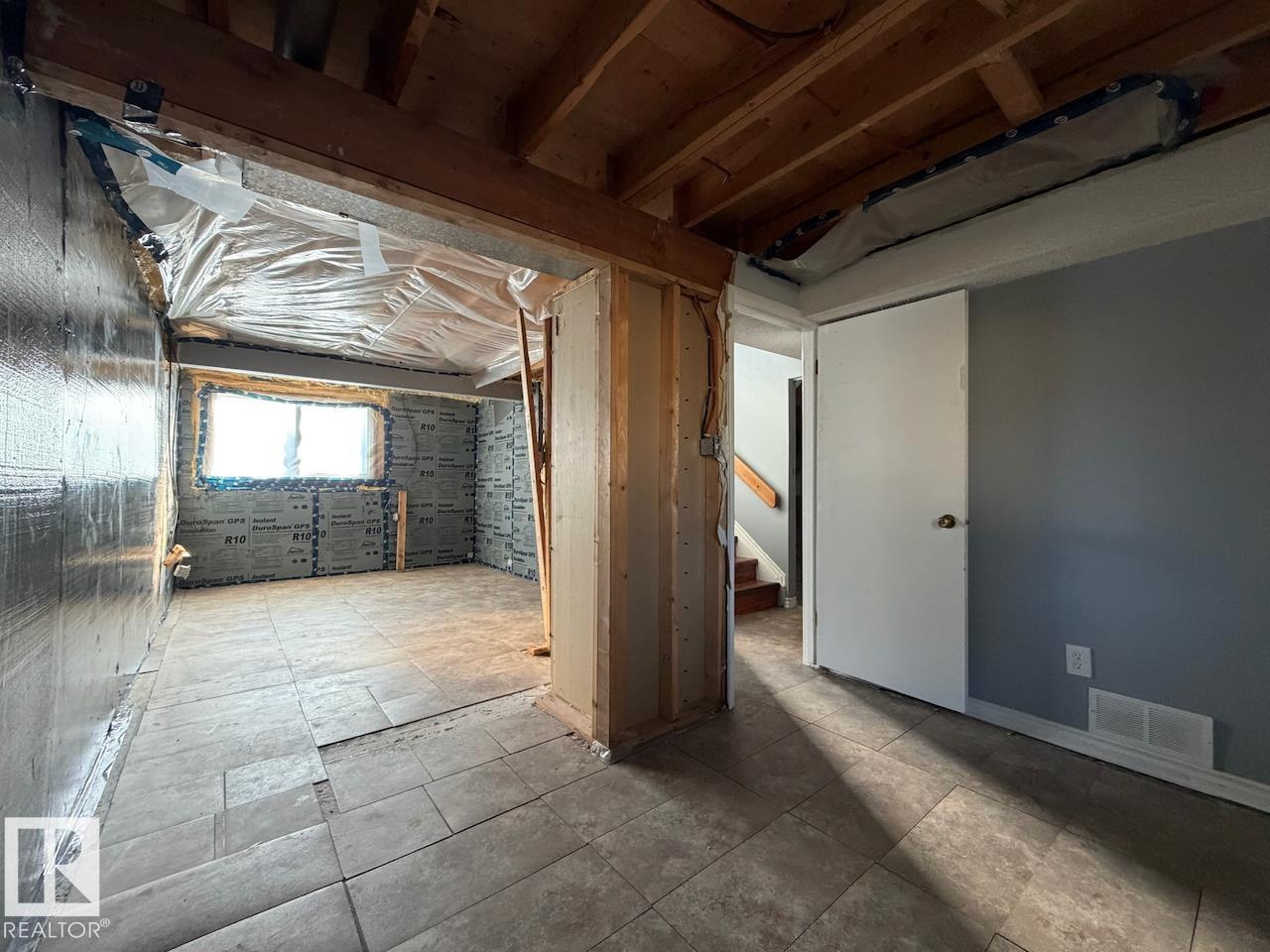 Photo 14 at 254 Richfield Road NW, Richfield, Edmonton