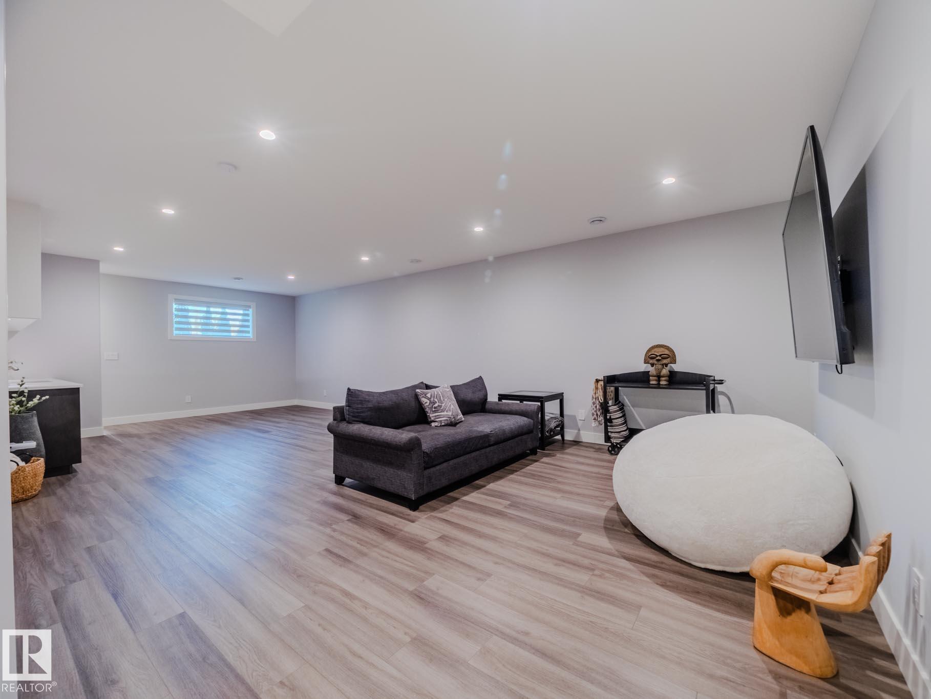 Photo 38 at 35 Lilac Bay, Stoneshire, Spruce Grove