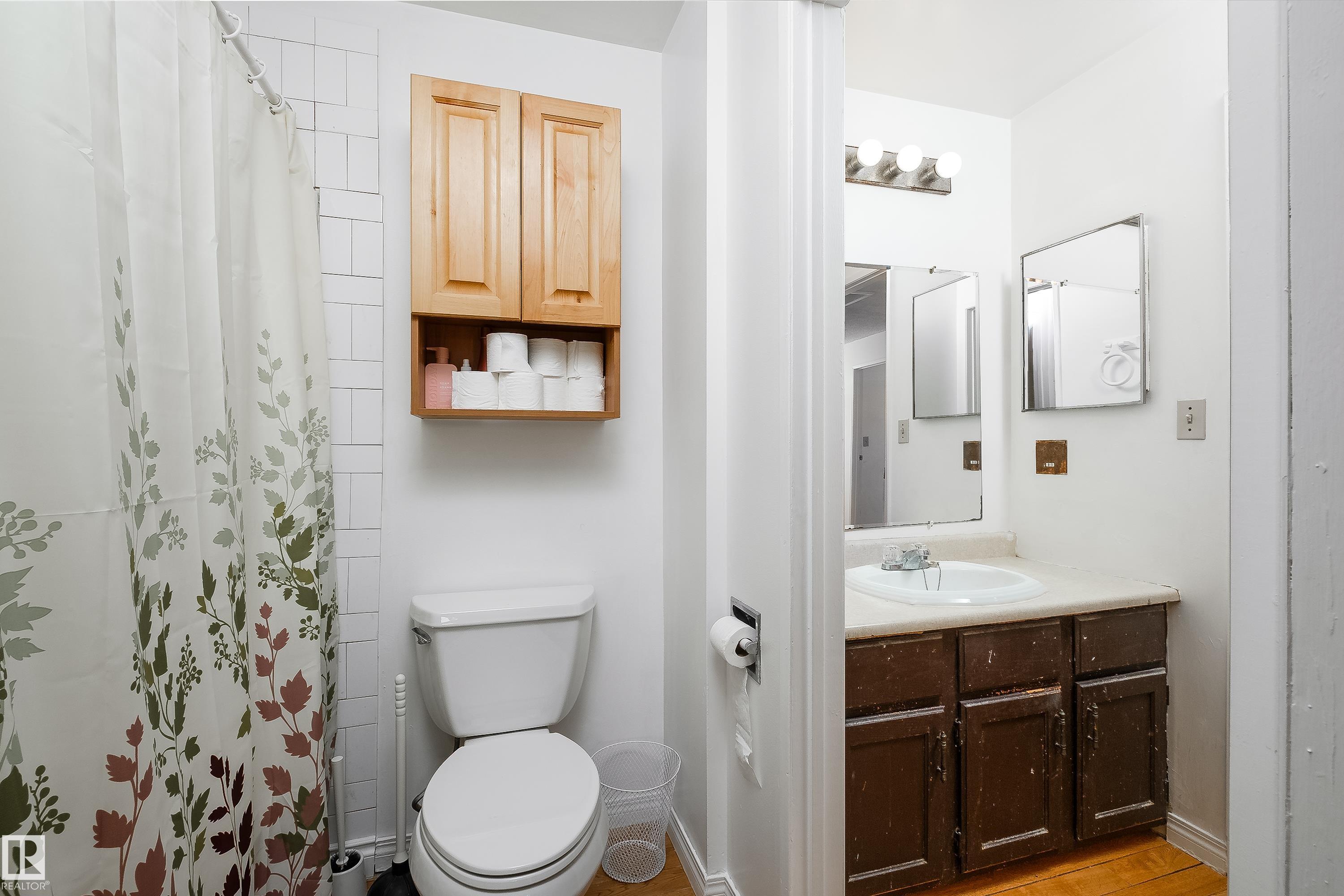 Photo 32 at 1303 35 Street NW, Crawford Plains, Edmonton