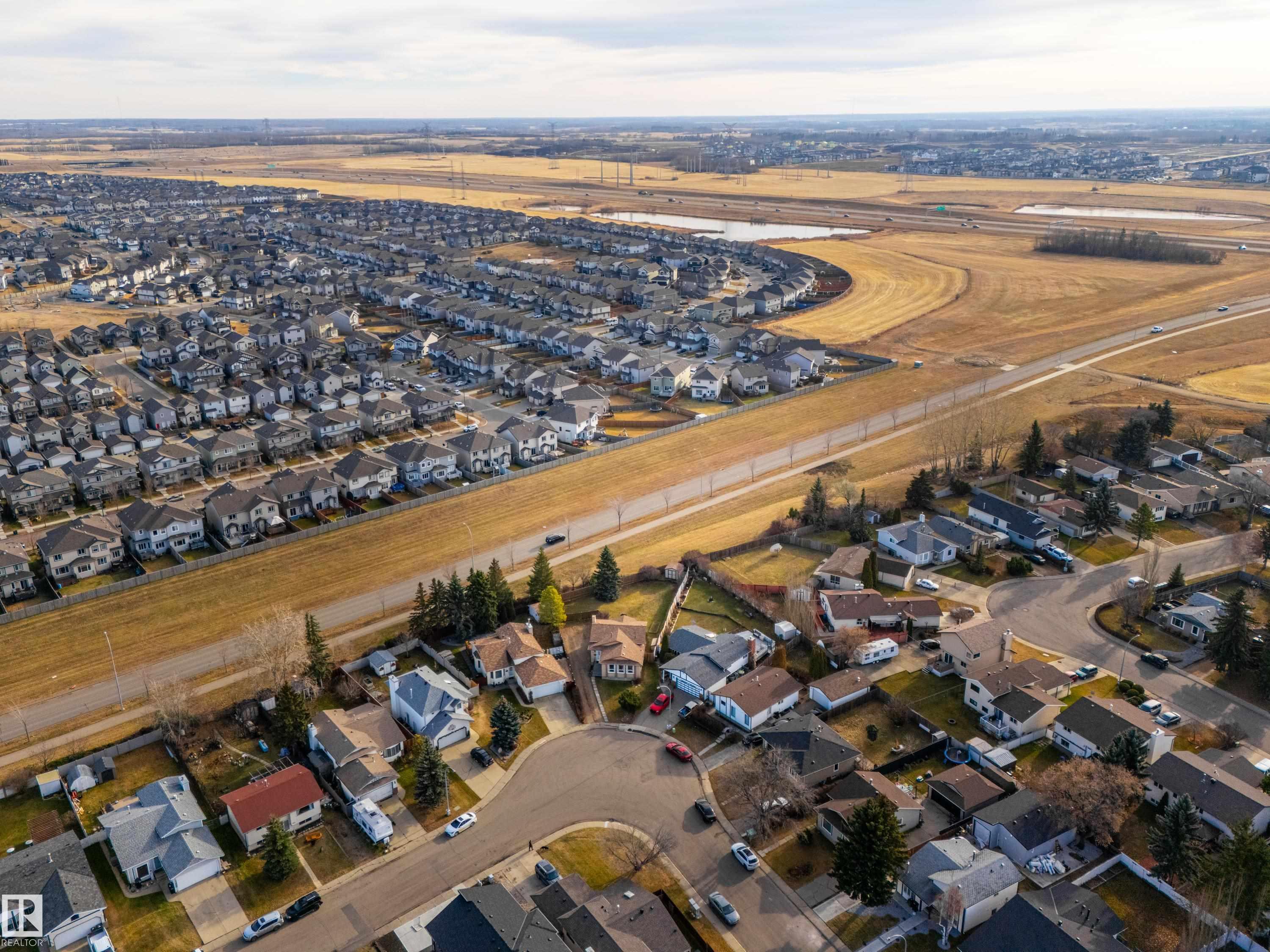 Photo 75 at 1303 35 Street NW, Crawford Plains, Edmonton