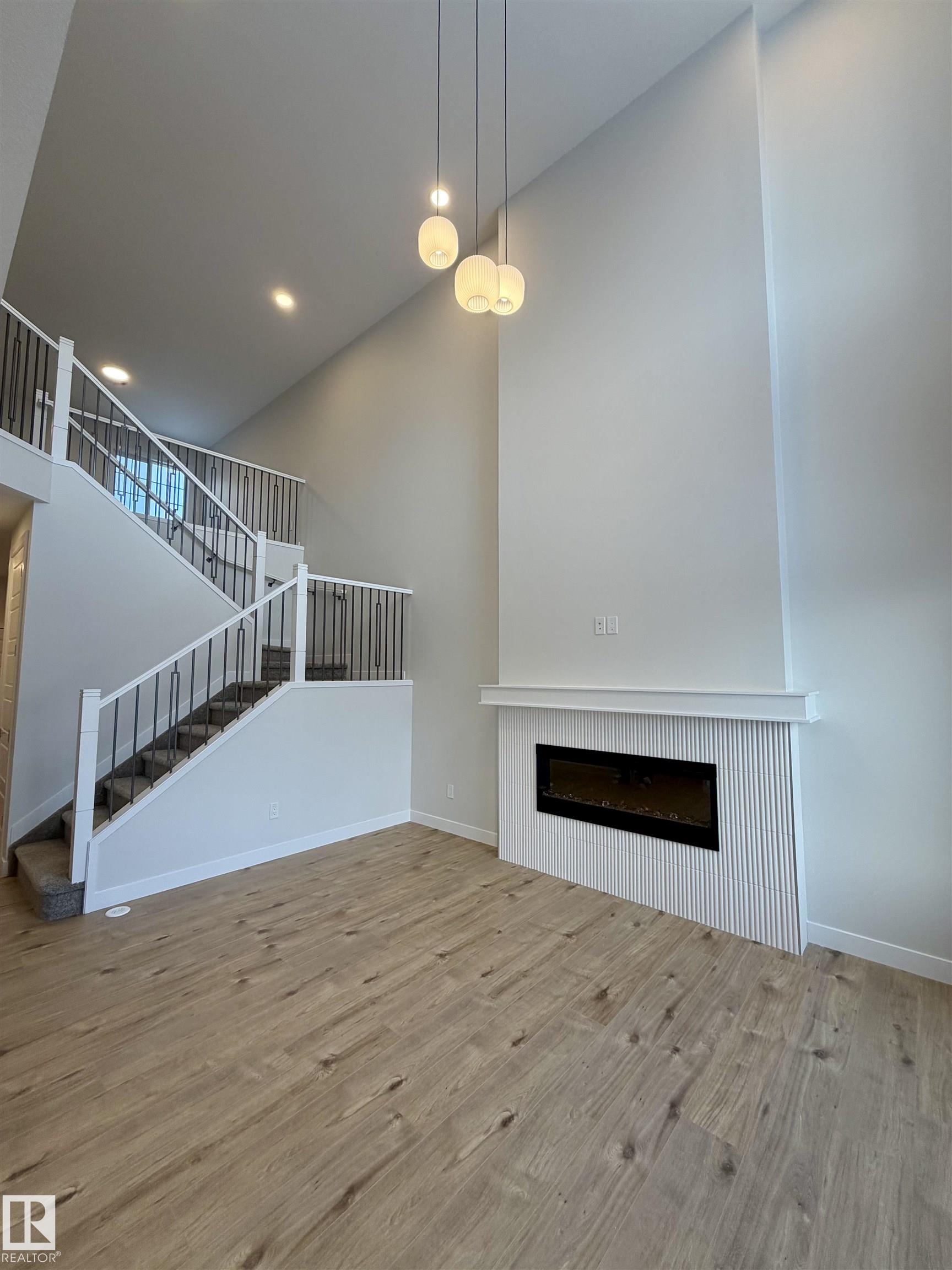 Picture for 289 GLENRIDDING RAVINE RD SW