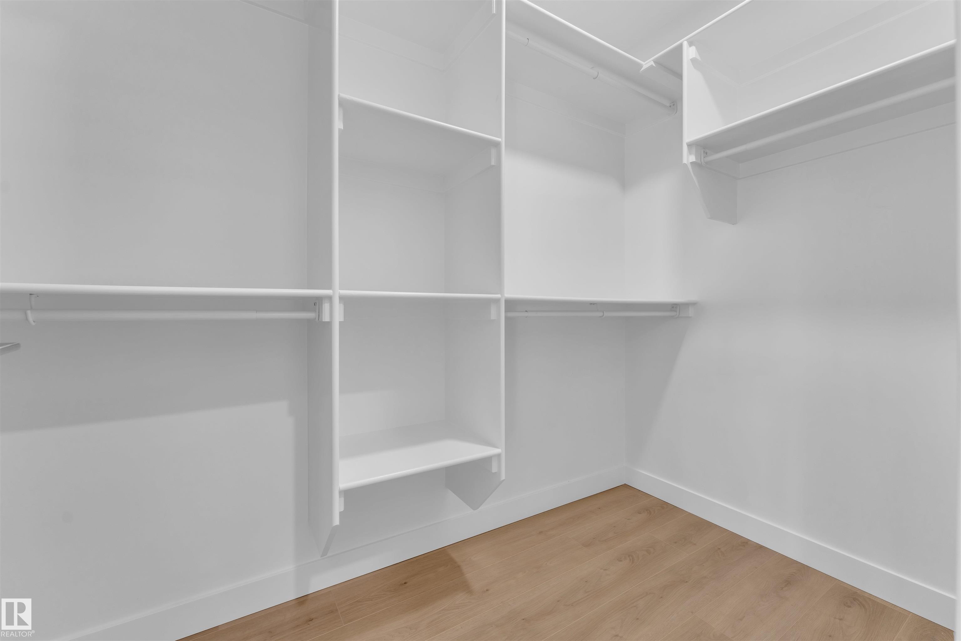 Photo 22 at 2 Cobblestone Gate, Fenwyck, Spruce Grove