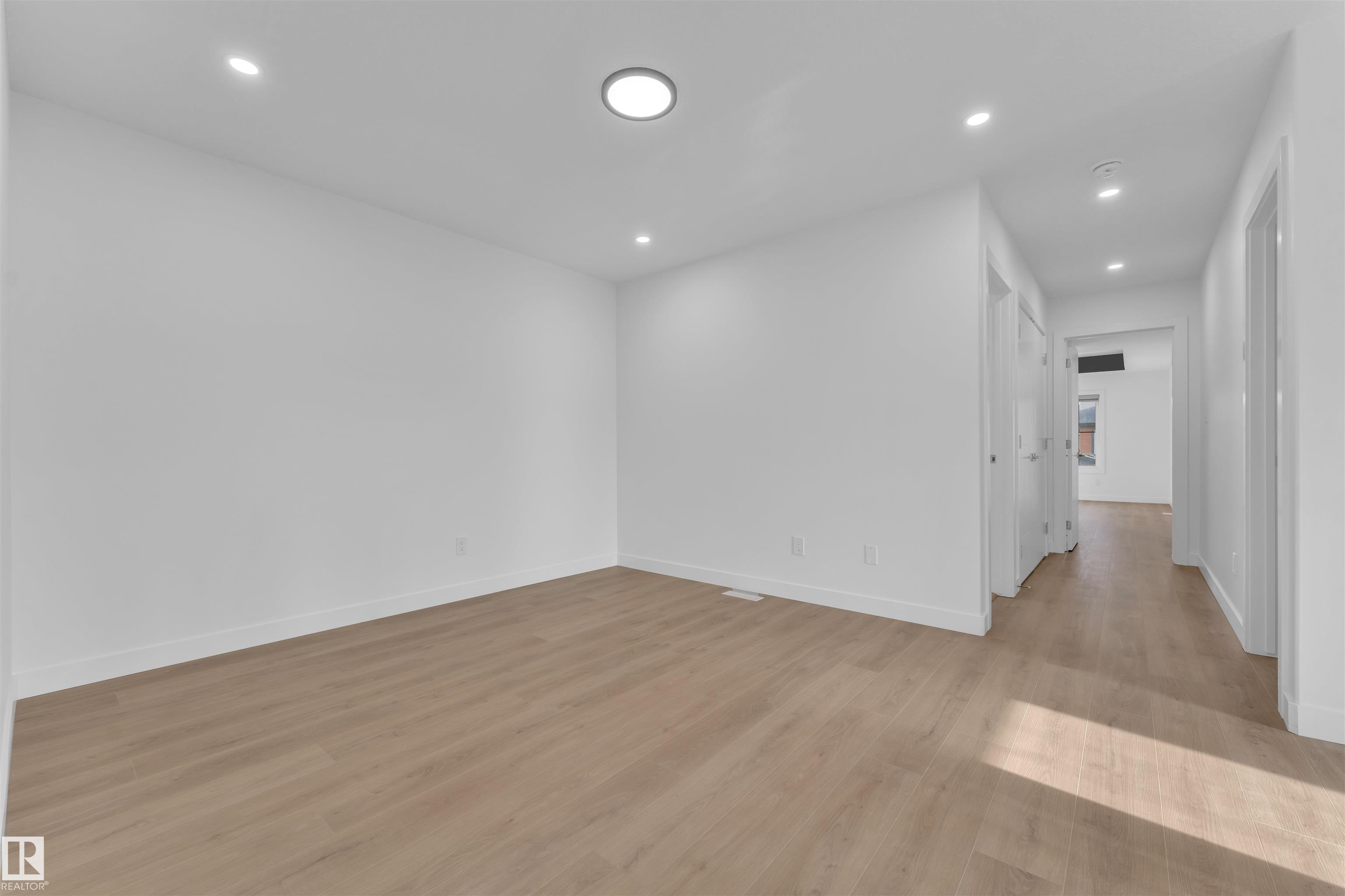 Photo 33 at 2 Cobblestone Gate, Fenwyck, Spruce Grove