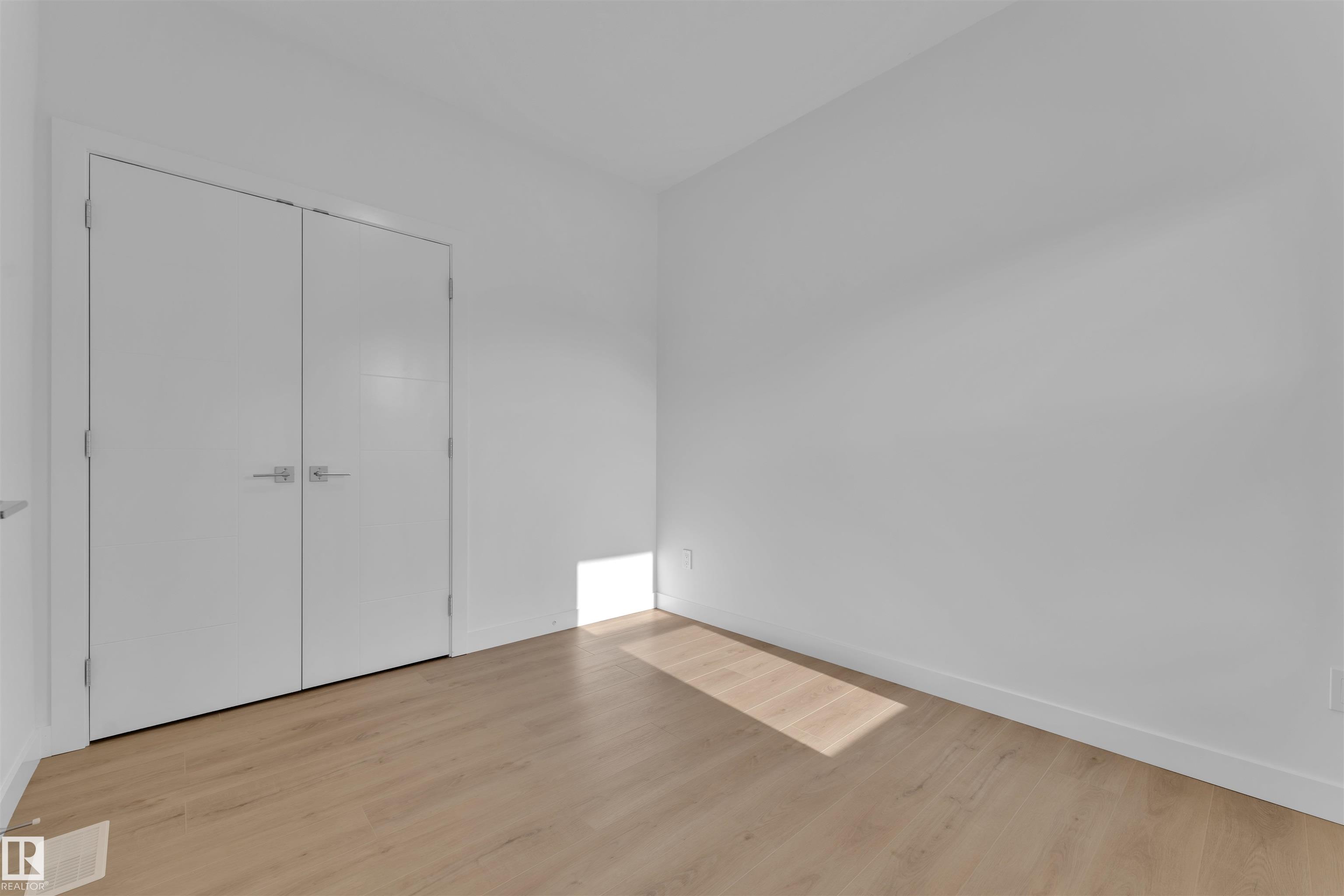 Photo 41 at 2 Cobblestone Gate, Fenwyck, Spruce Grove