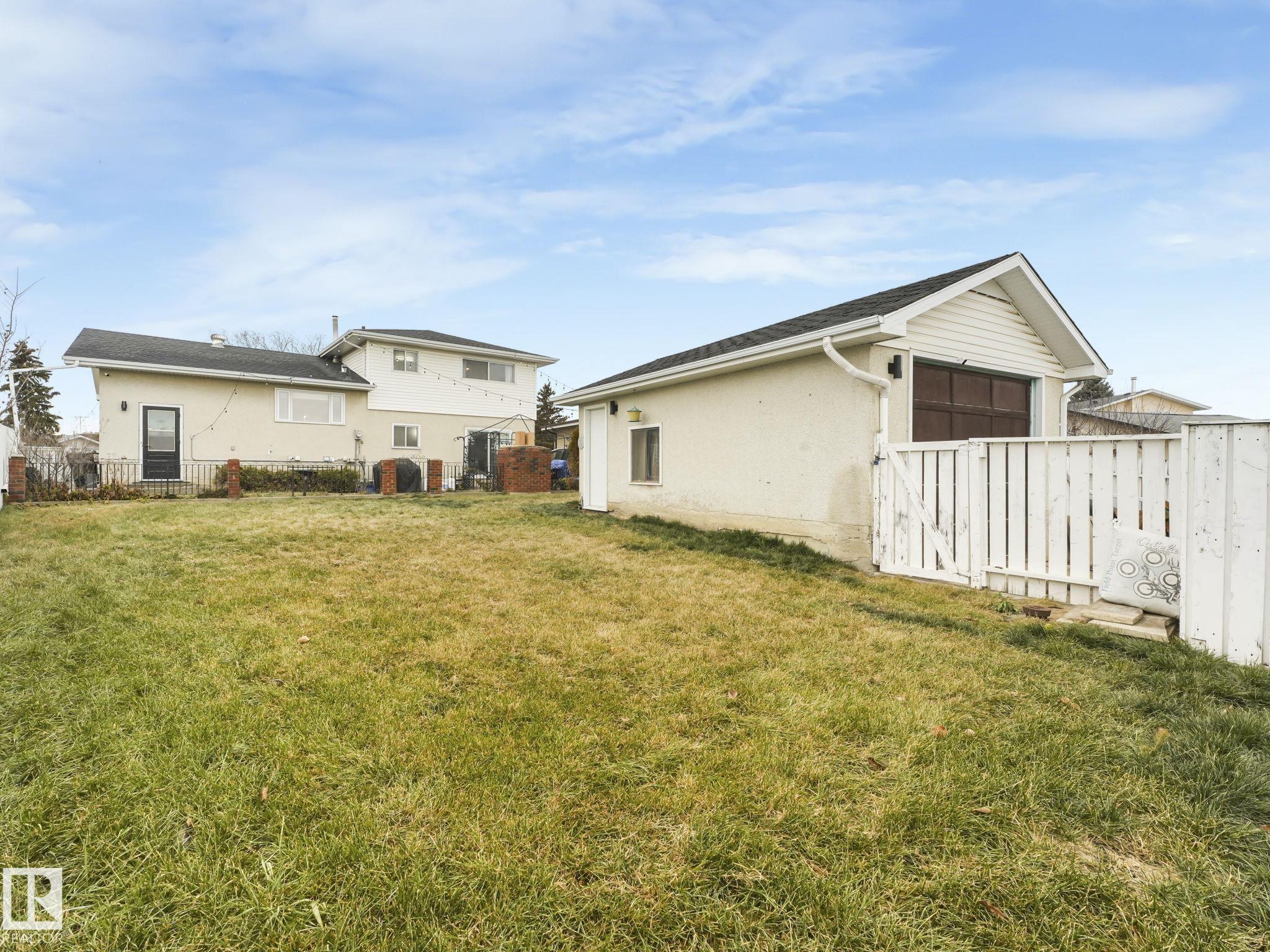 Picture for 13903 95 ST NW