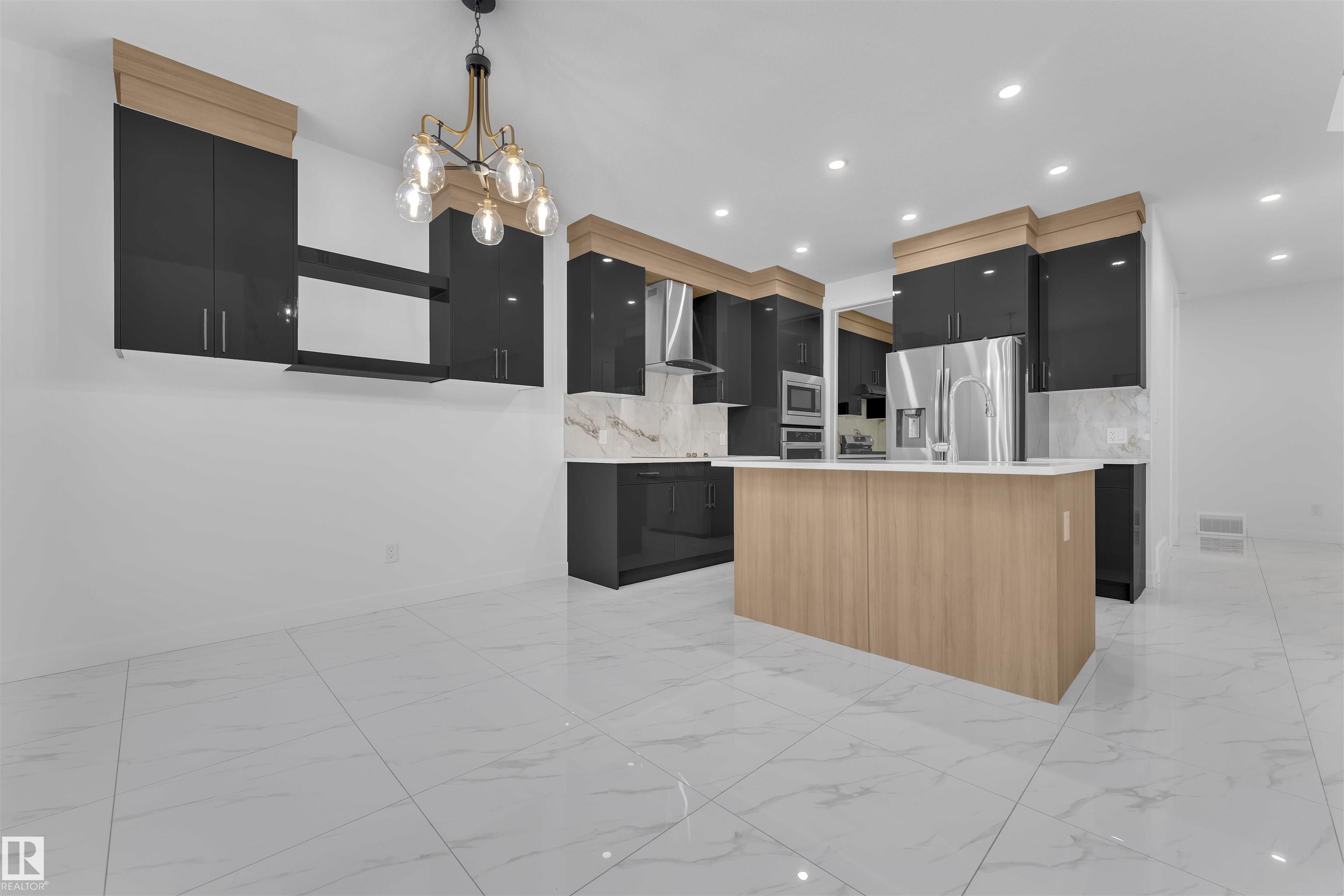 Photo 14 at 3512 41 Avenue, Azur, Beaumont