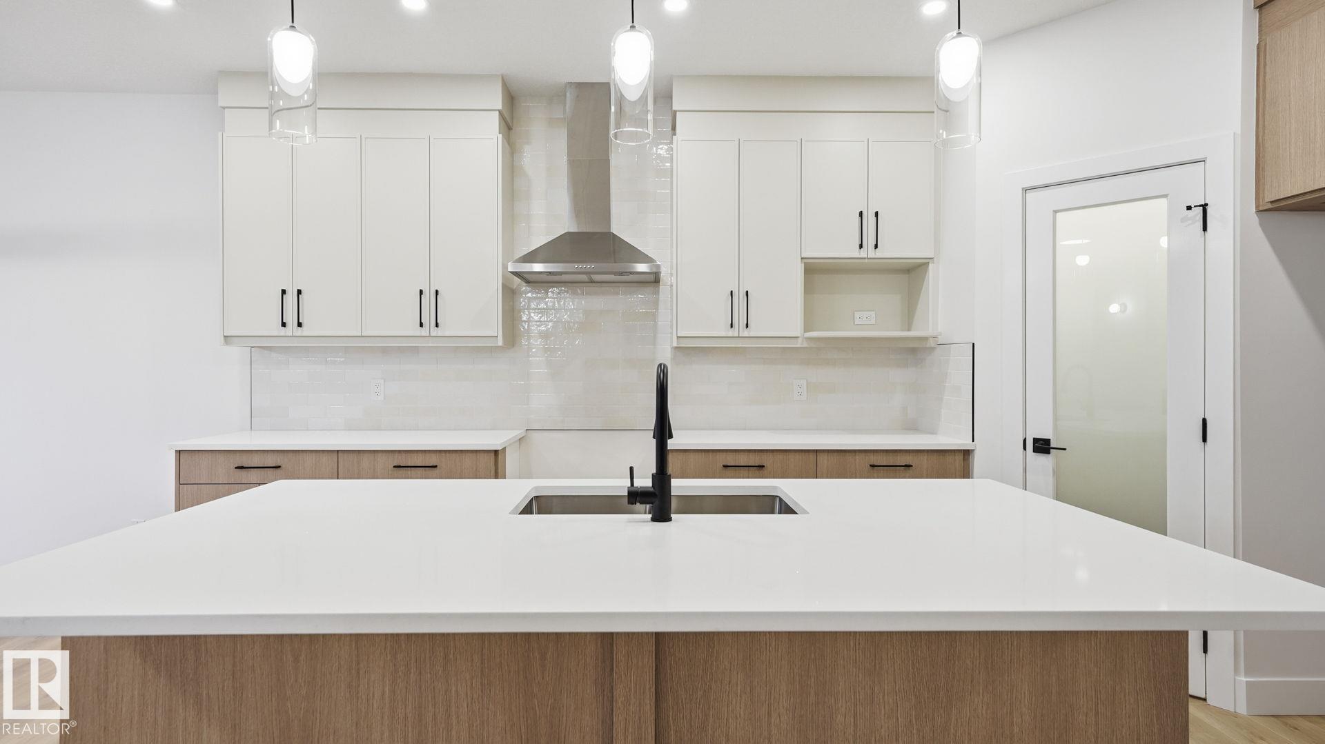 Photo 7 at 110 Spring Link, Copperhaven, Spruce Grove