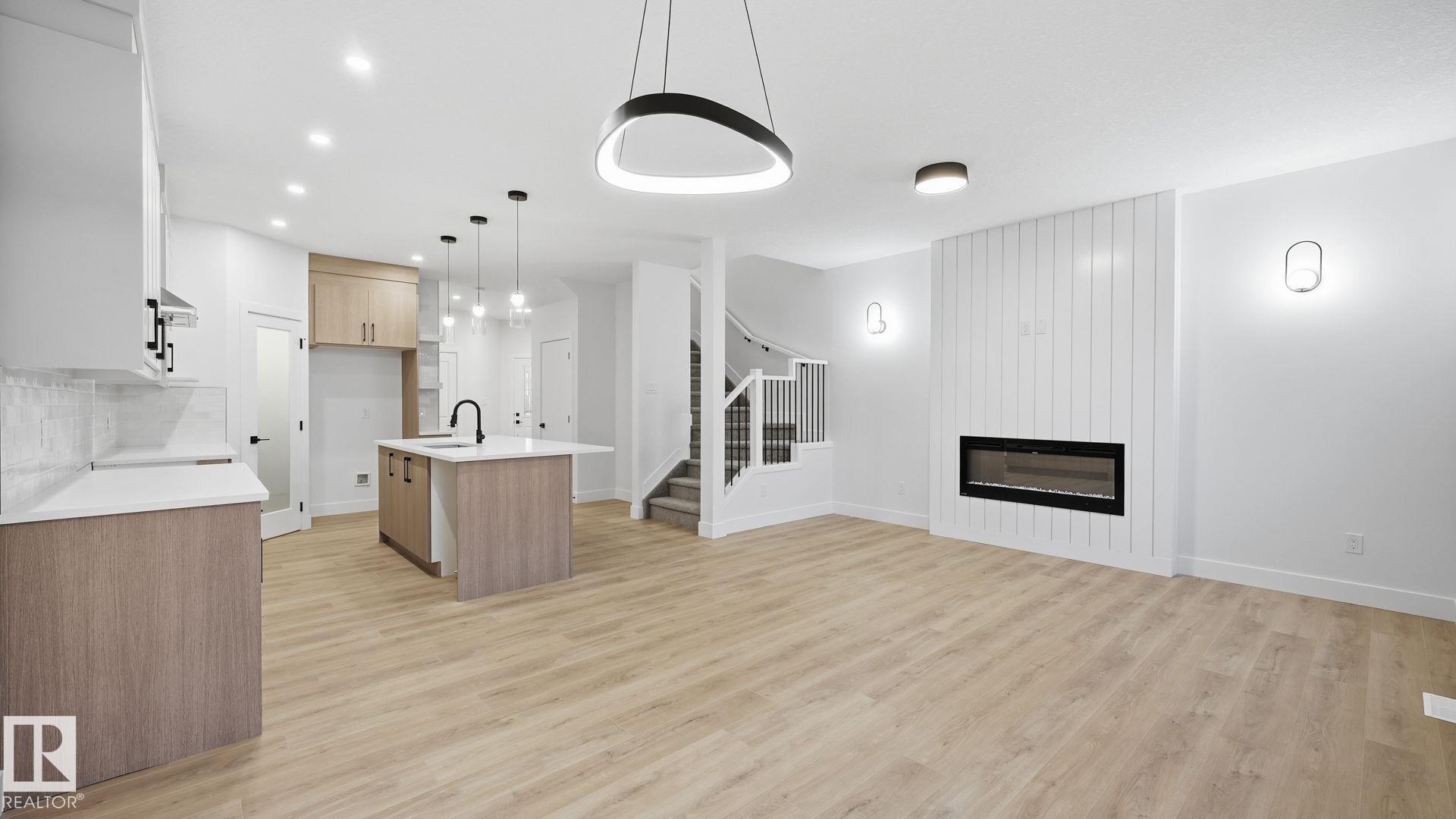 Photo 8 at 110 Spring Link, Copperhaven, Spruce Grove