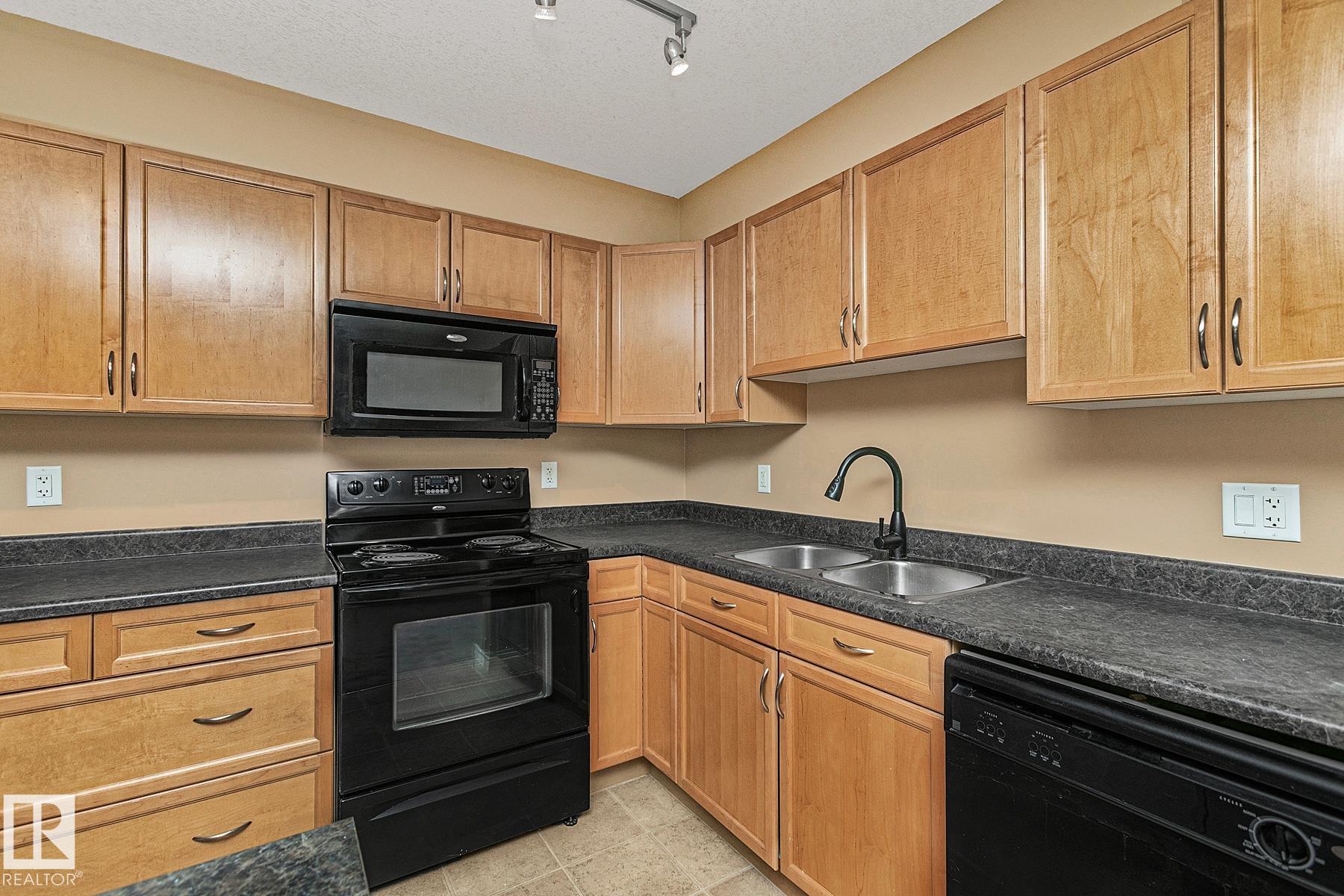 Picture for #110 1589 GLASTONBURY BV NW