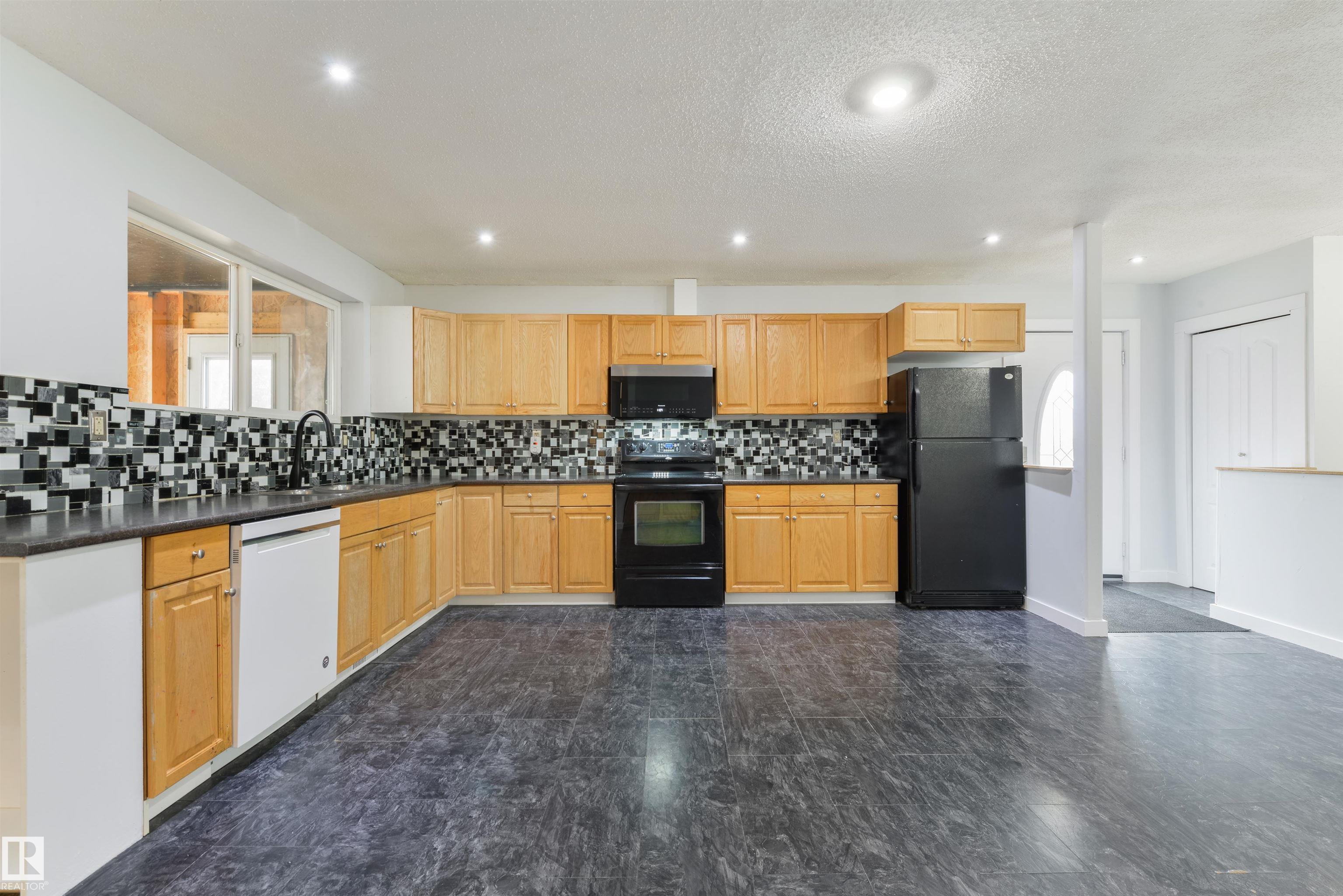 Photo 11 at 51328 Rge Road 24, None, Rural Parkland County