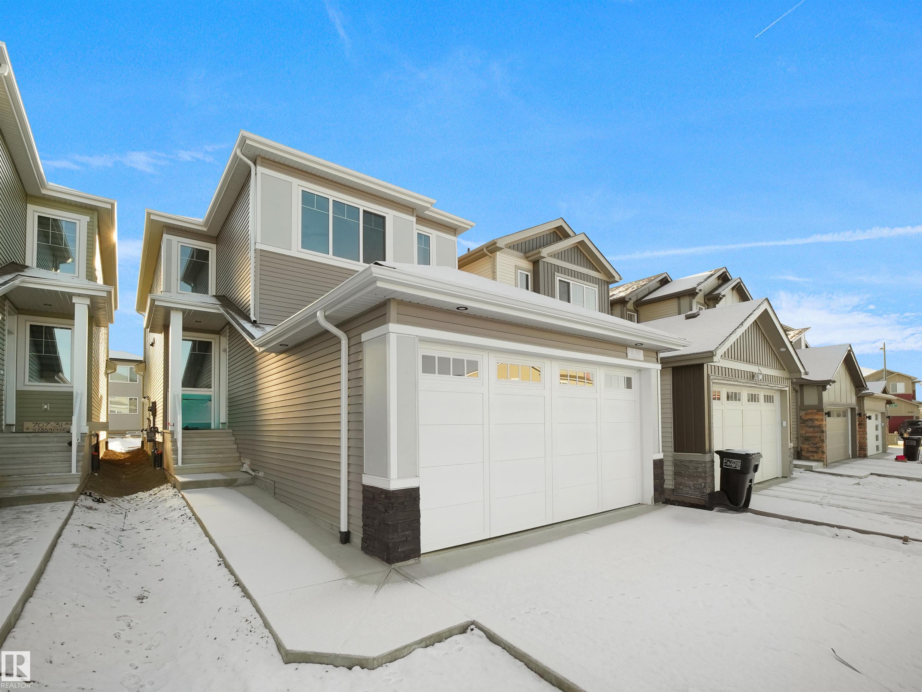 711 31 Avenue NW, Maple Crest, Edmonton