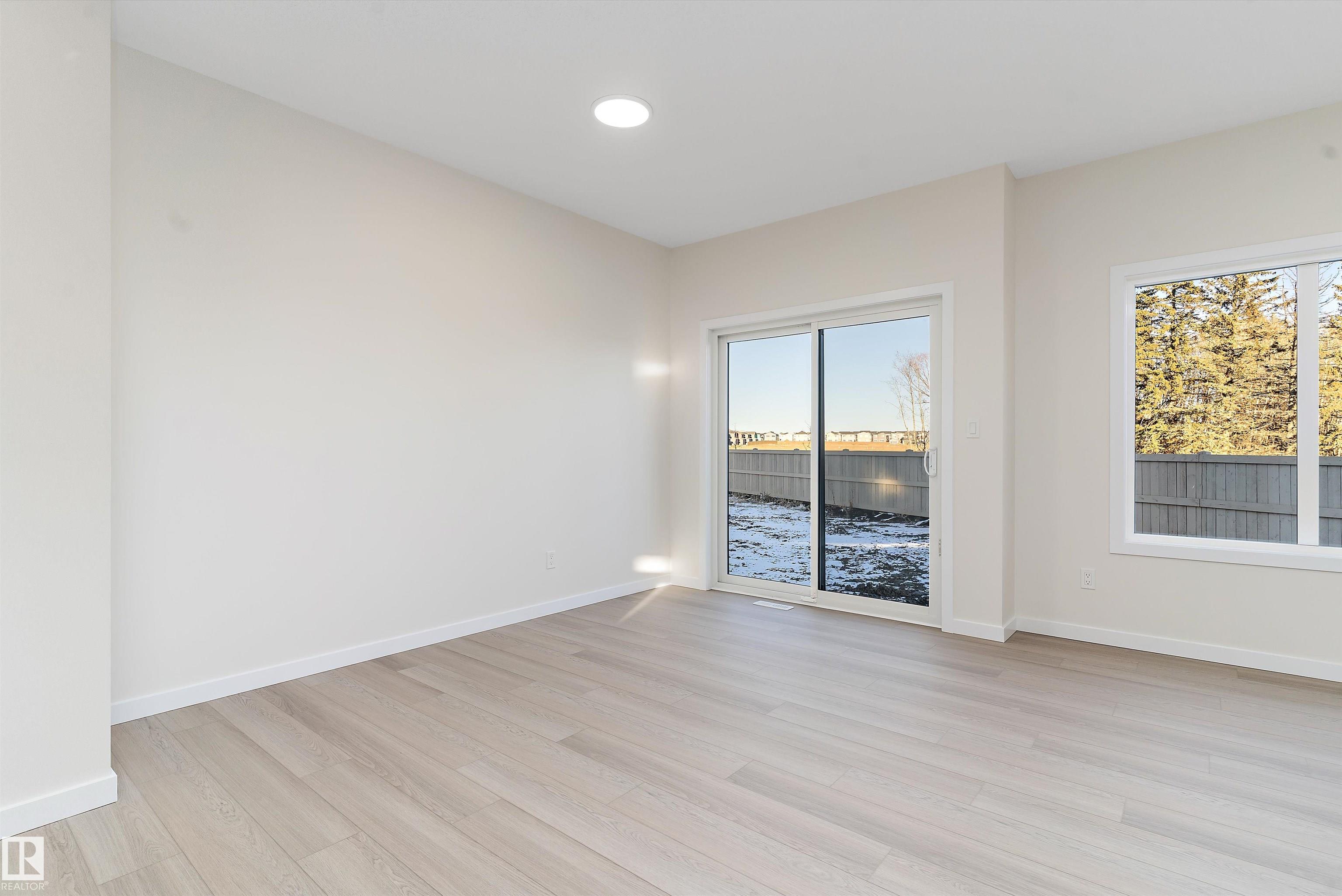 Picture for 823 ROWAN CL SW