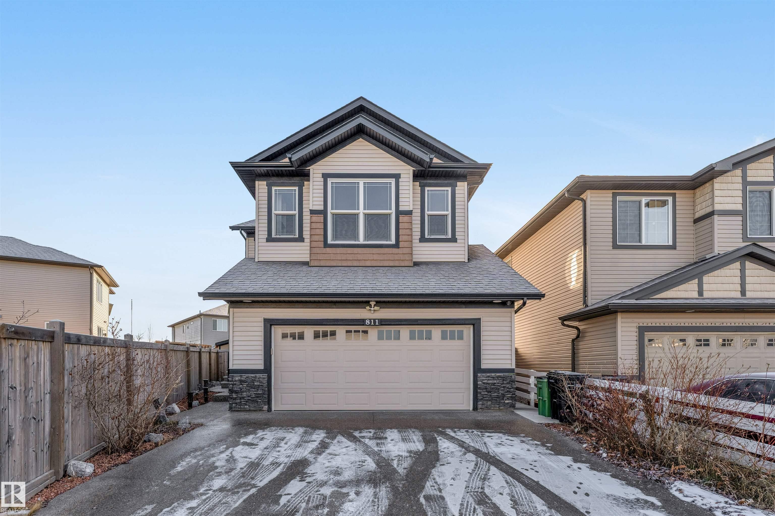 811 35 Avenue NW, Maple Crest, Edmonton
