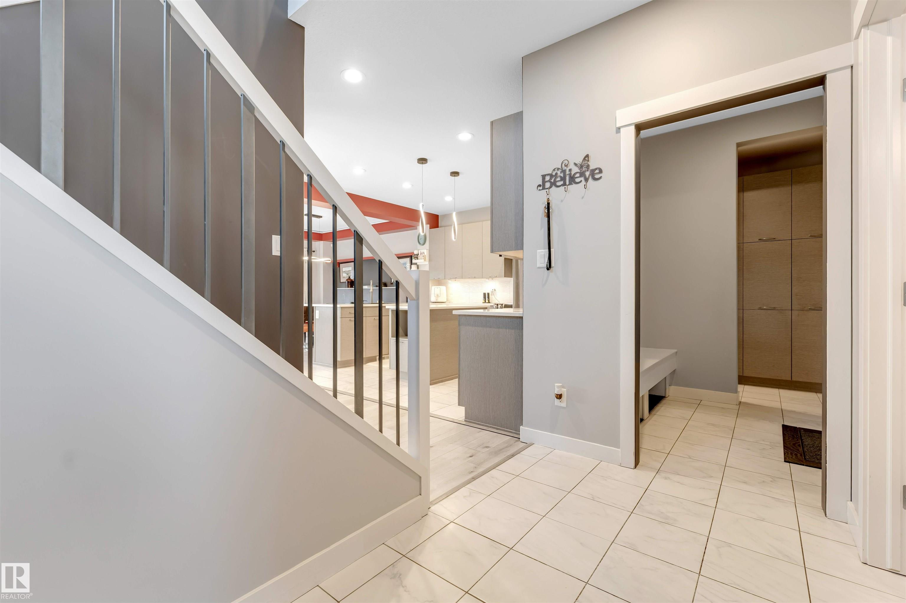 Picture for 811 35 AV NW