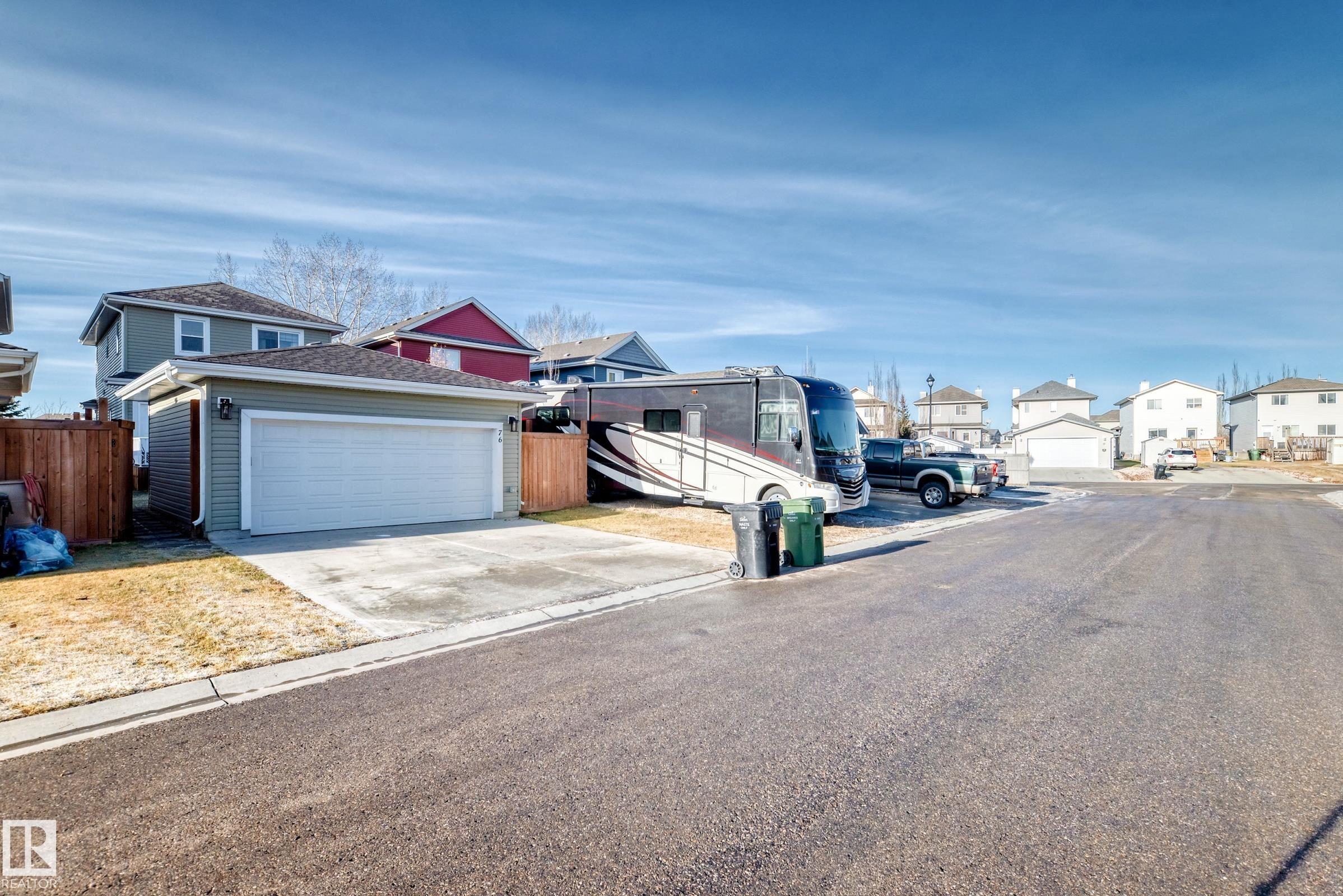 Photo 66 at 76 Strawberry Lane, Suntree, Leduc