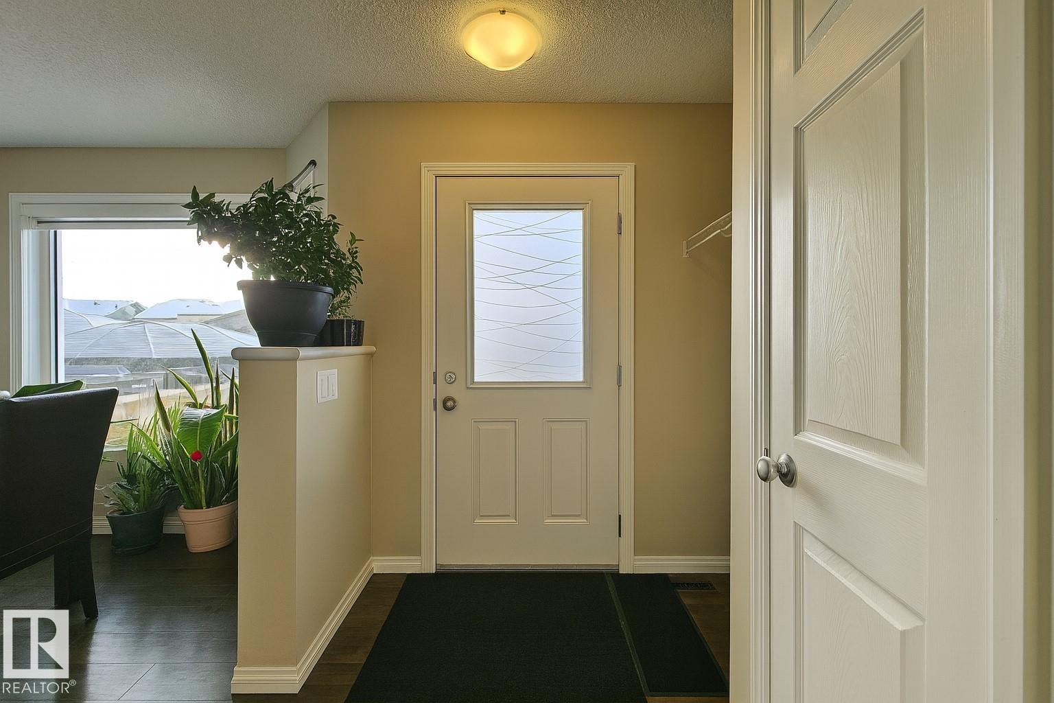 Picture for 754 EAGLESON CR NW