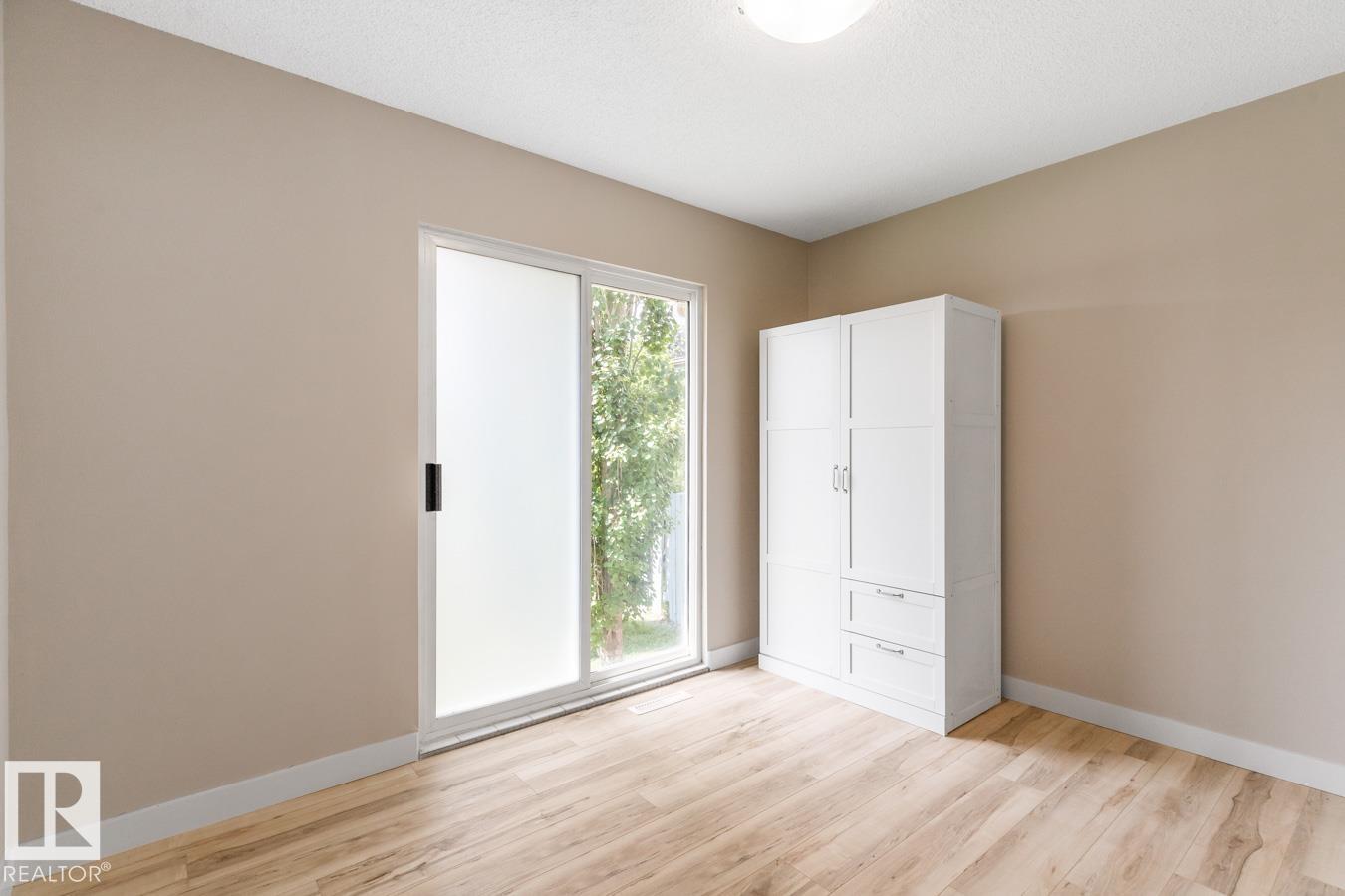 Photo 21 at 13908 57 Street NW, York, Edmonton