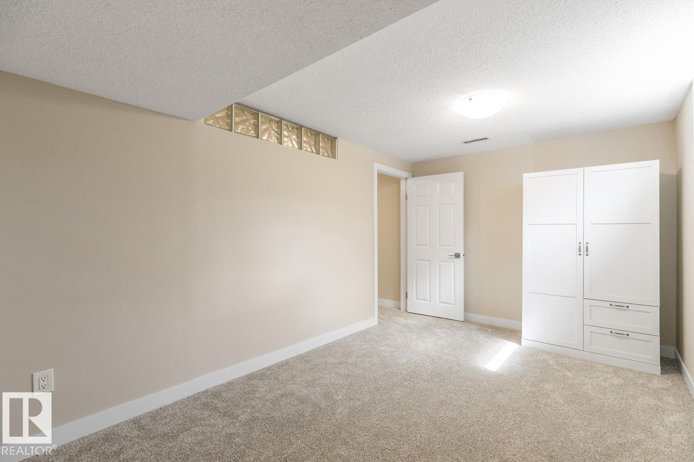 Photo 32 at 13908 57 Street NW, York, Edmonton