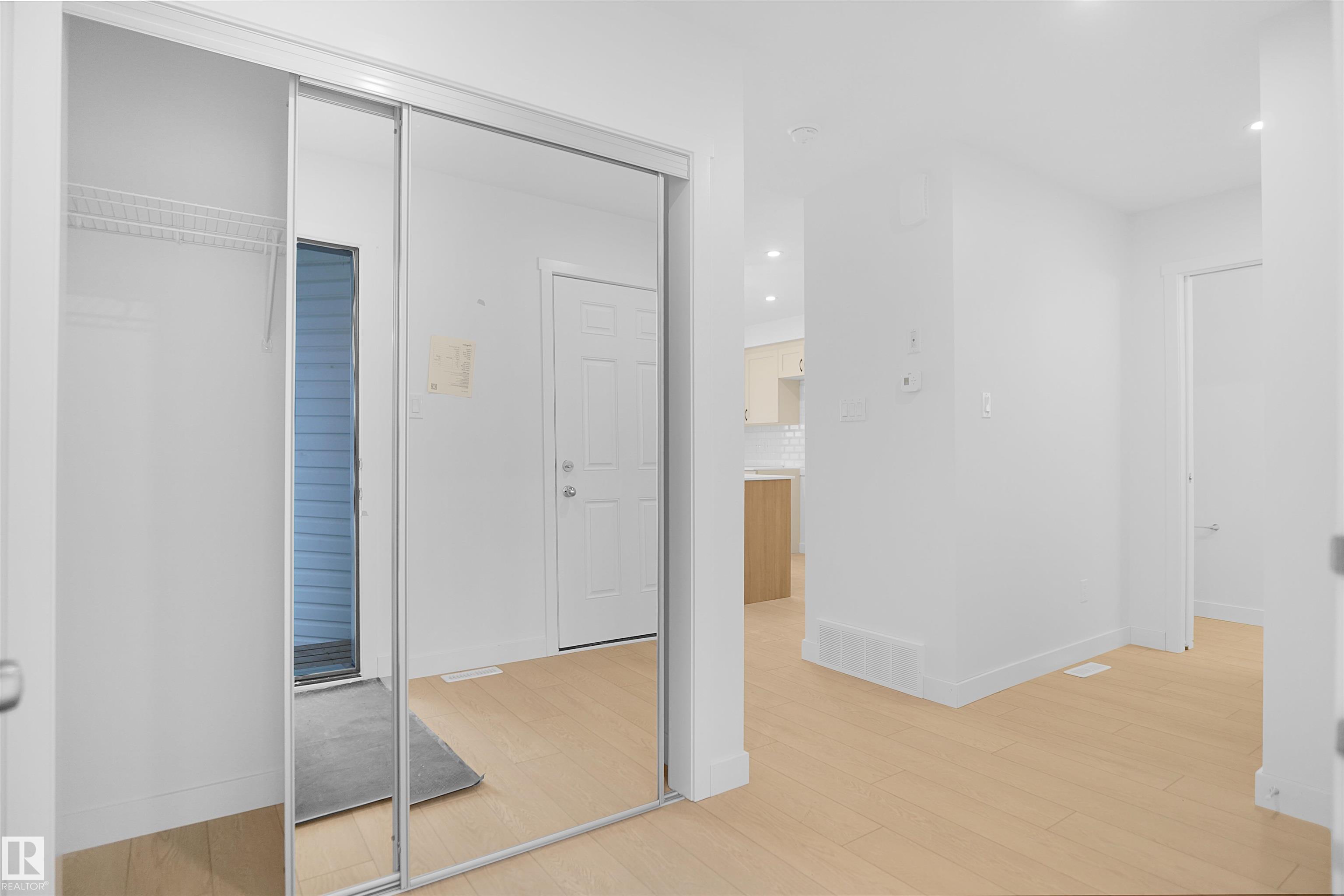 Picture for 608 176 AV NE