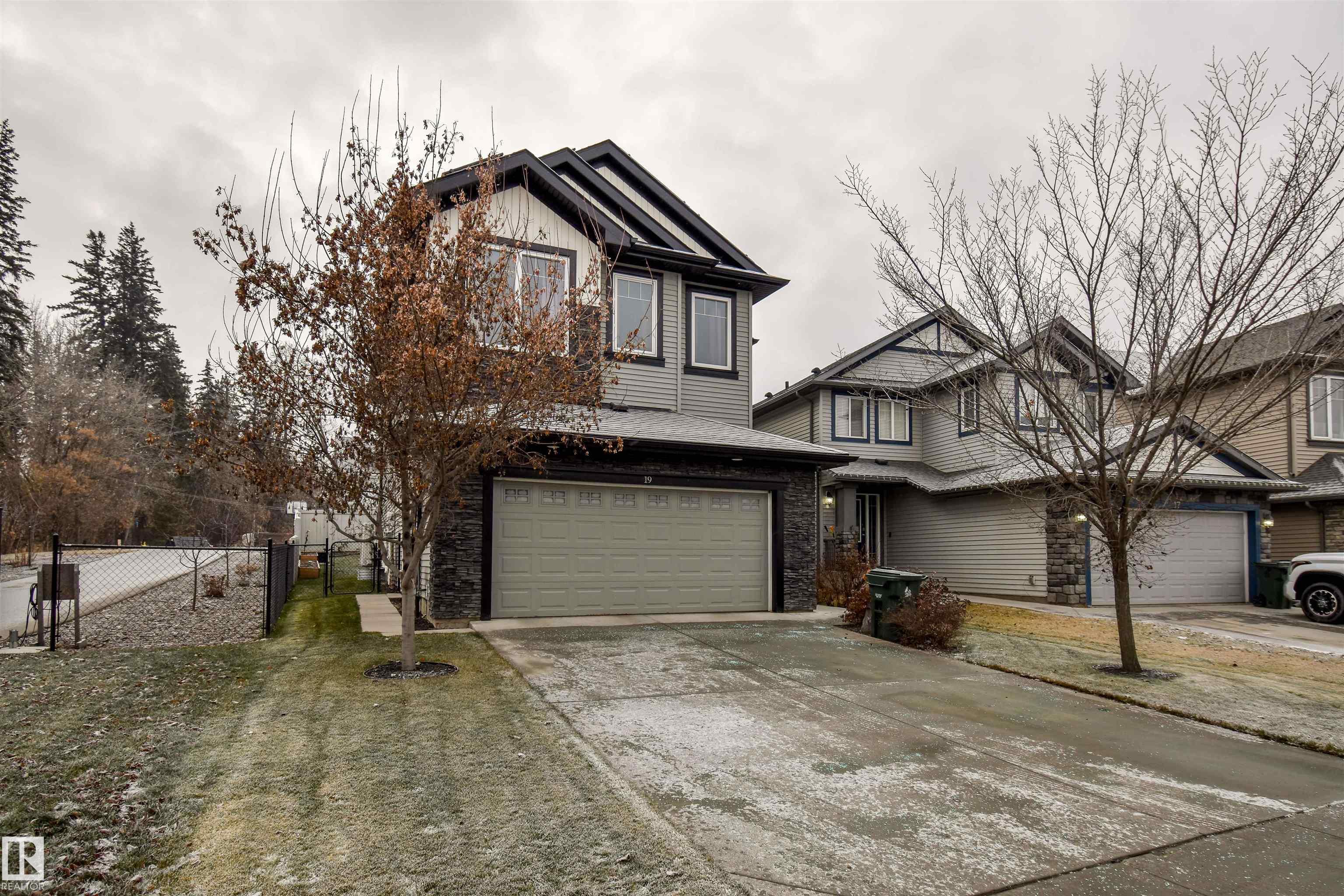 Photo 33 at 19 Meadowgrove Lane, McLaughlin, Spruce Grove