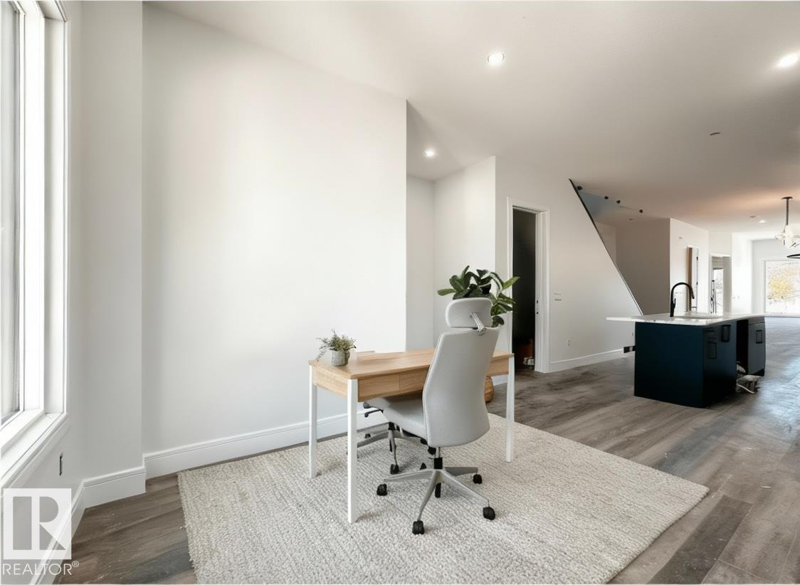 Picture for 11230 125 ST NW