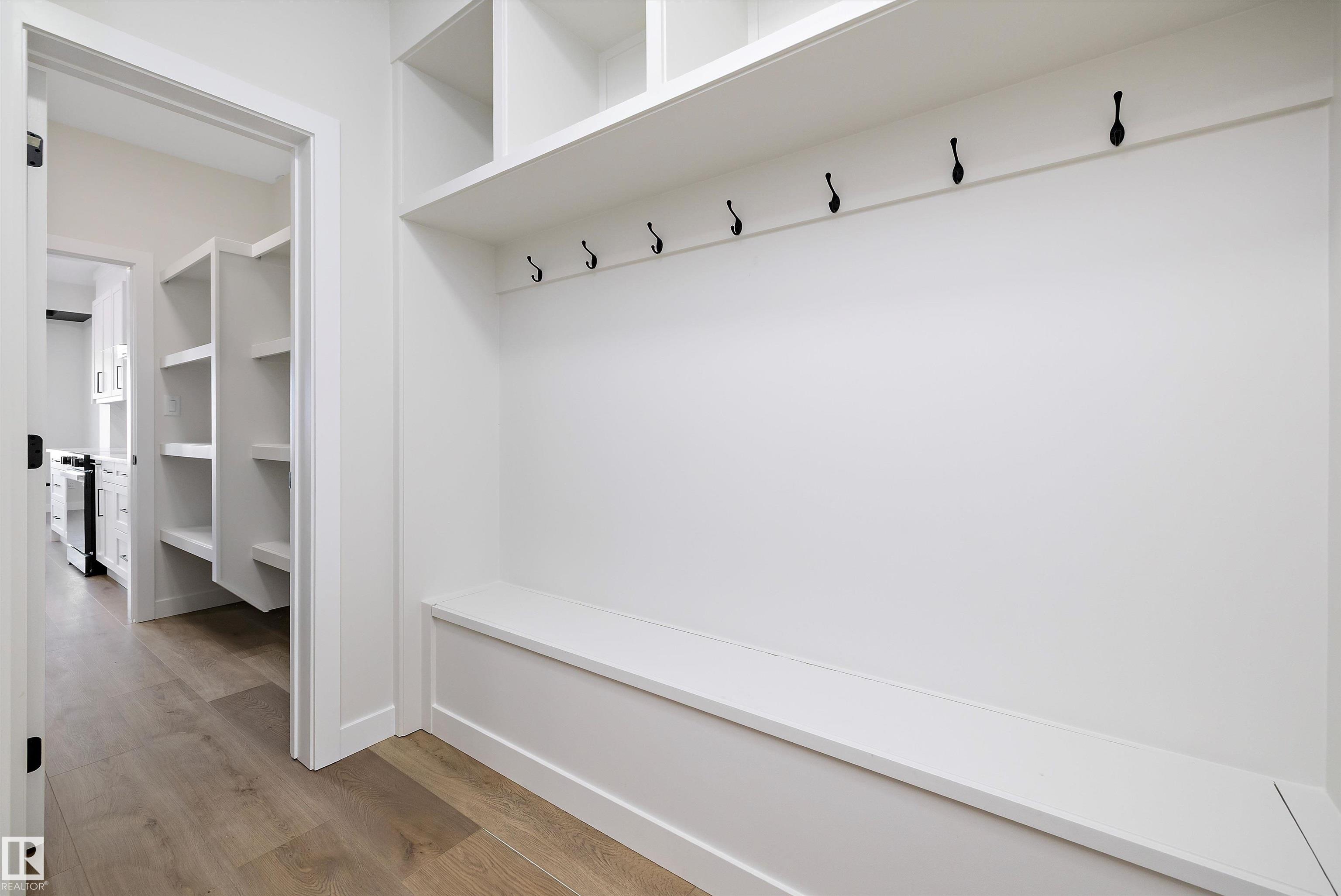 22 Chartres, Chérot, St. Albert