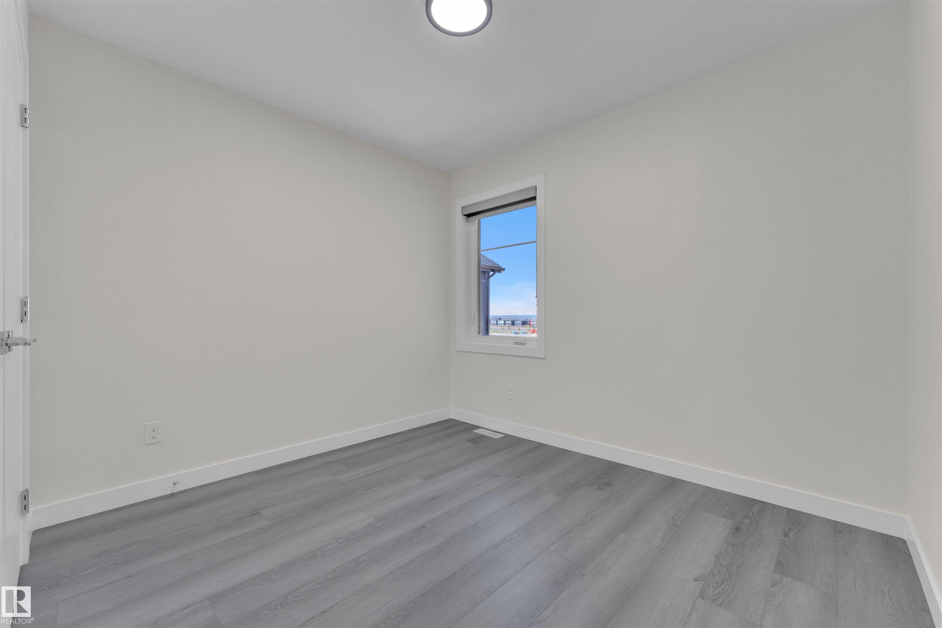 Photo 32 at 21 Westwyck Link, Fenwyck, Spruce Grove