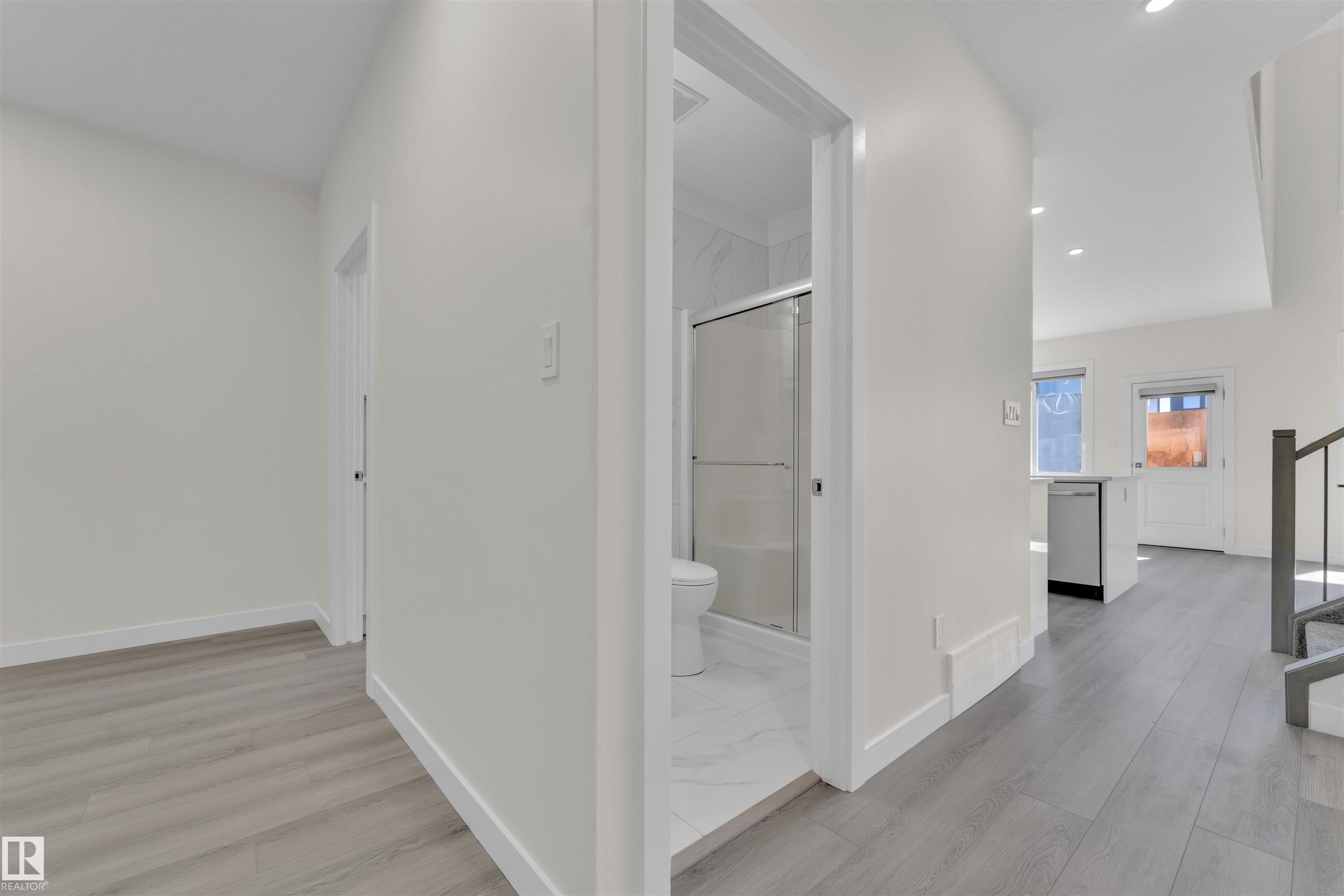 Photo 10 at 21 Westwyck Link, Fenwyck, Spruce Grove