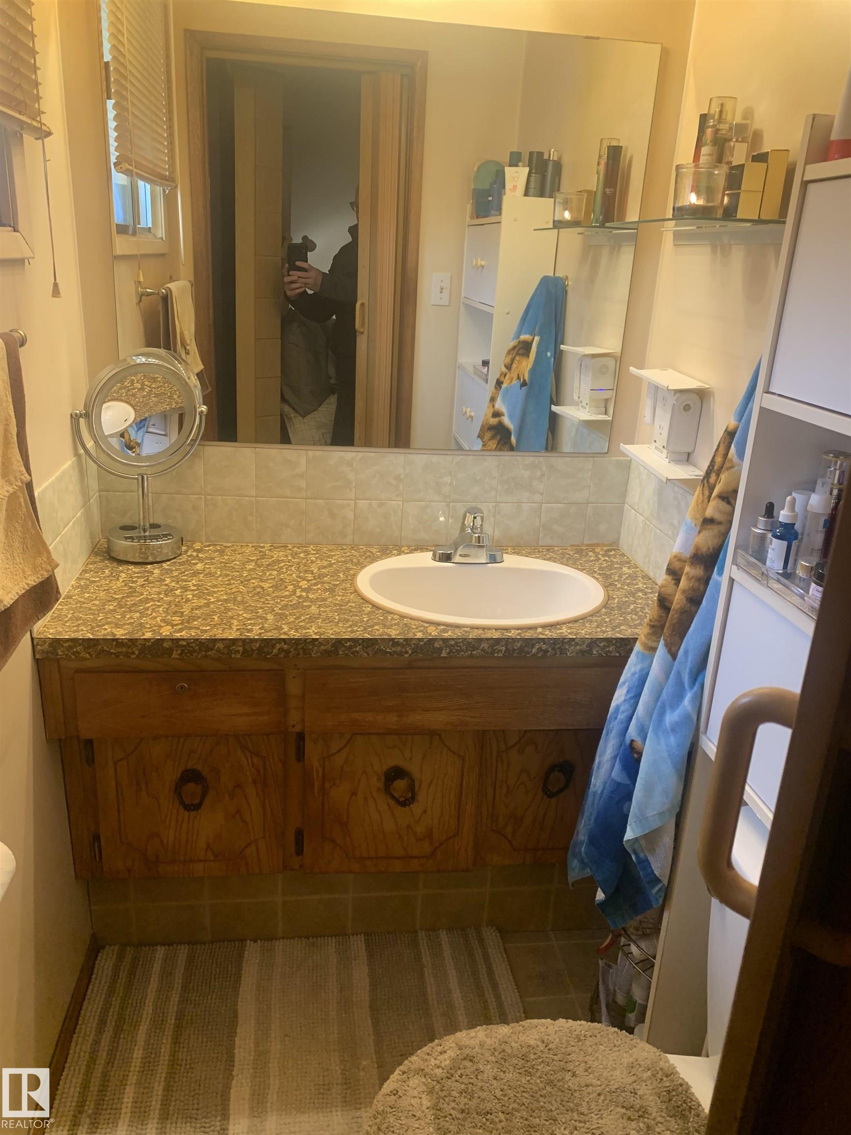 Photo 14 at 118 Corinthia Drive, Corinthia Park, Leduc