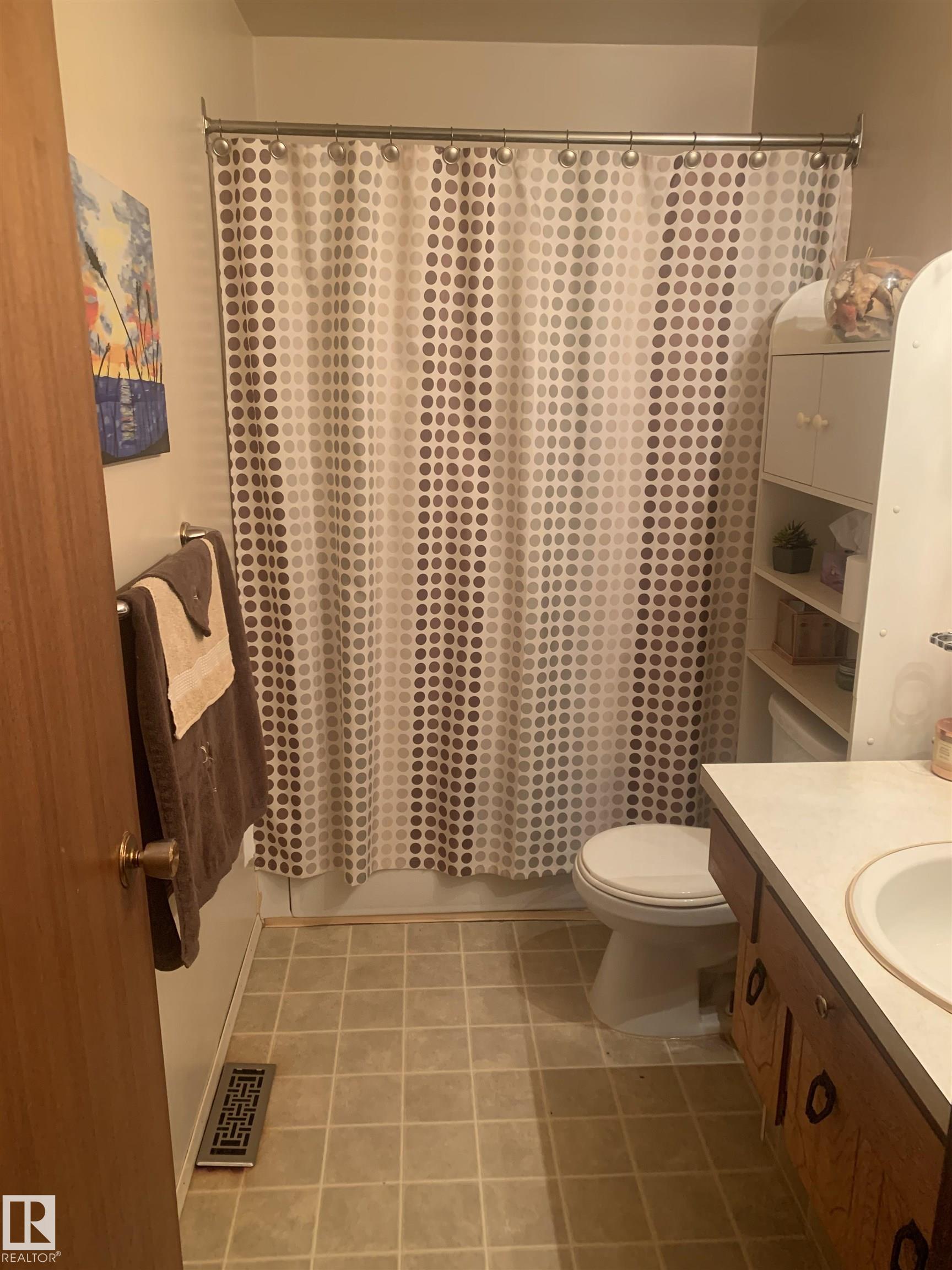 Photo 17 at 118 Corinthia Drive, Corinthia Park, Leduc