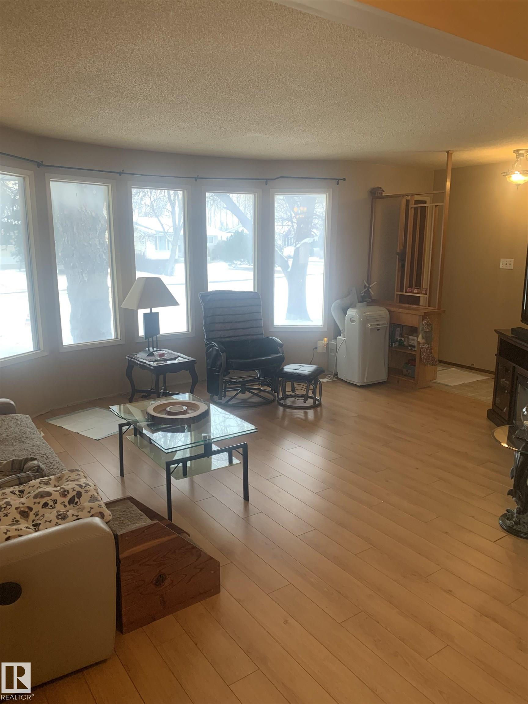 Photo 9 at 118 Corinthia Drive, Corinthia Park, Leduc