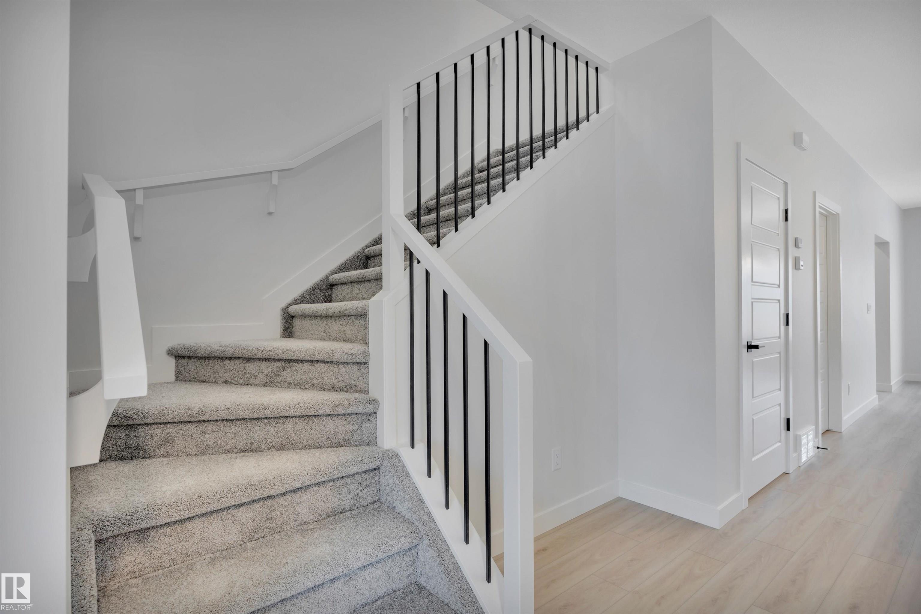 Photo 11 at 4 Resplendent Way, Riverside, St. Albert