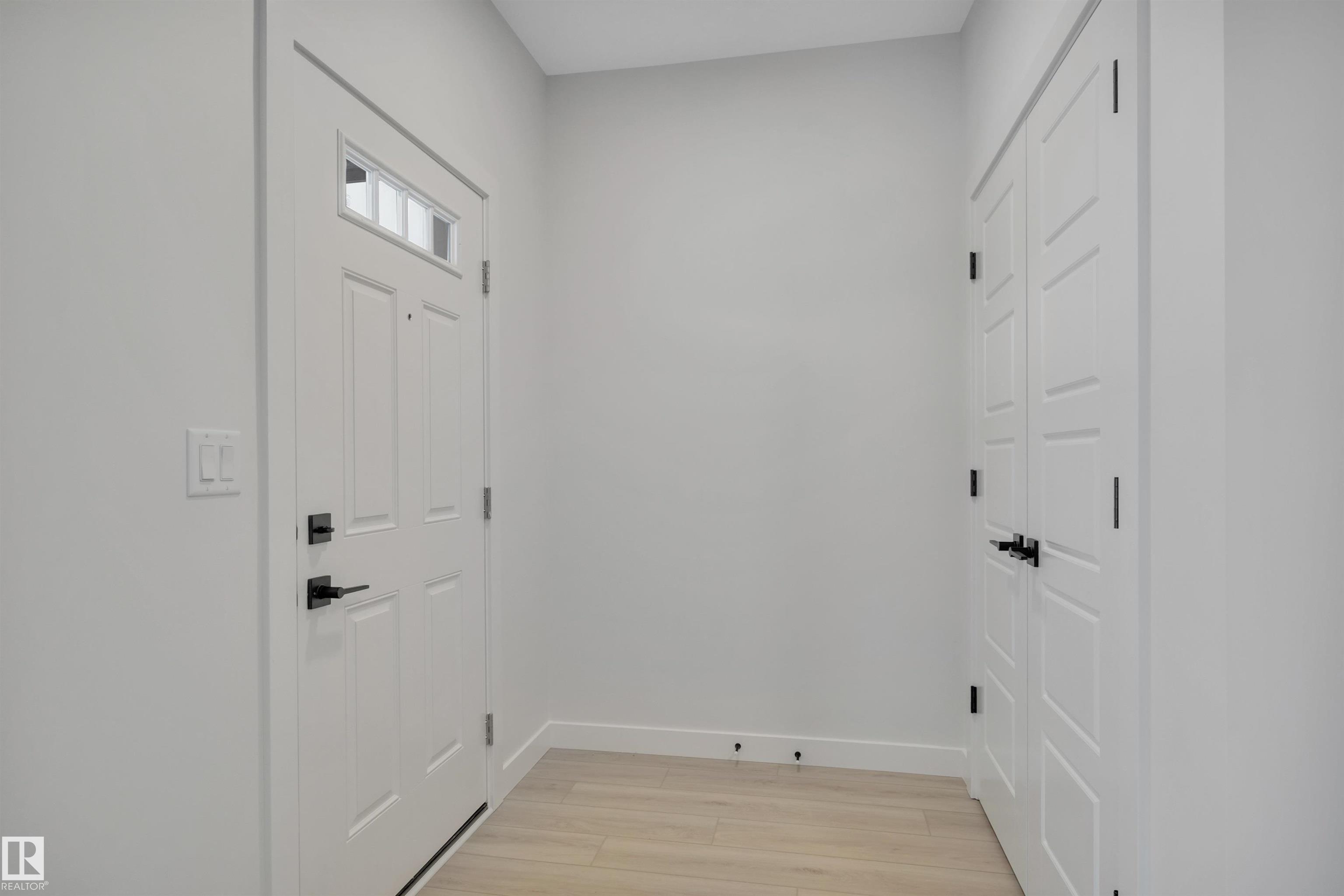 Photo 8 at 4 Resplendent Way, Riverside, St. Albert