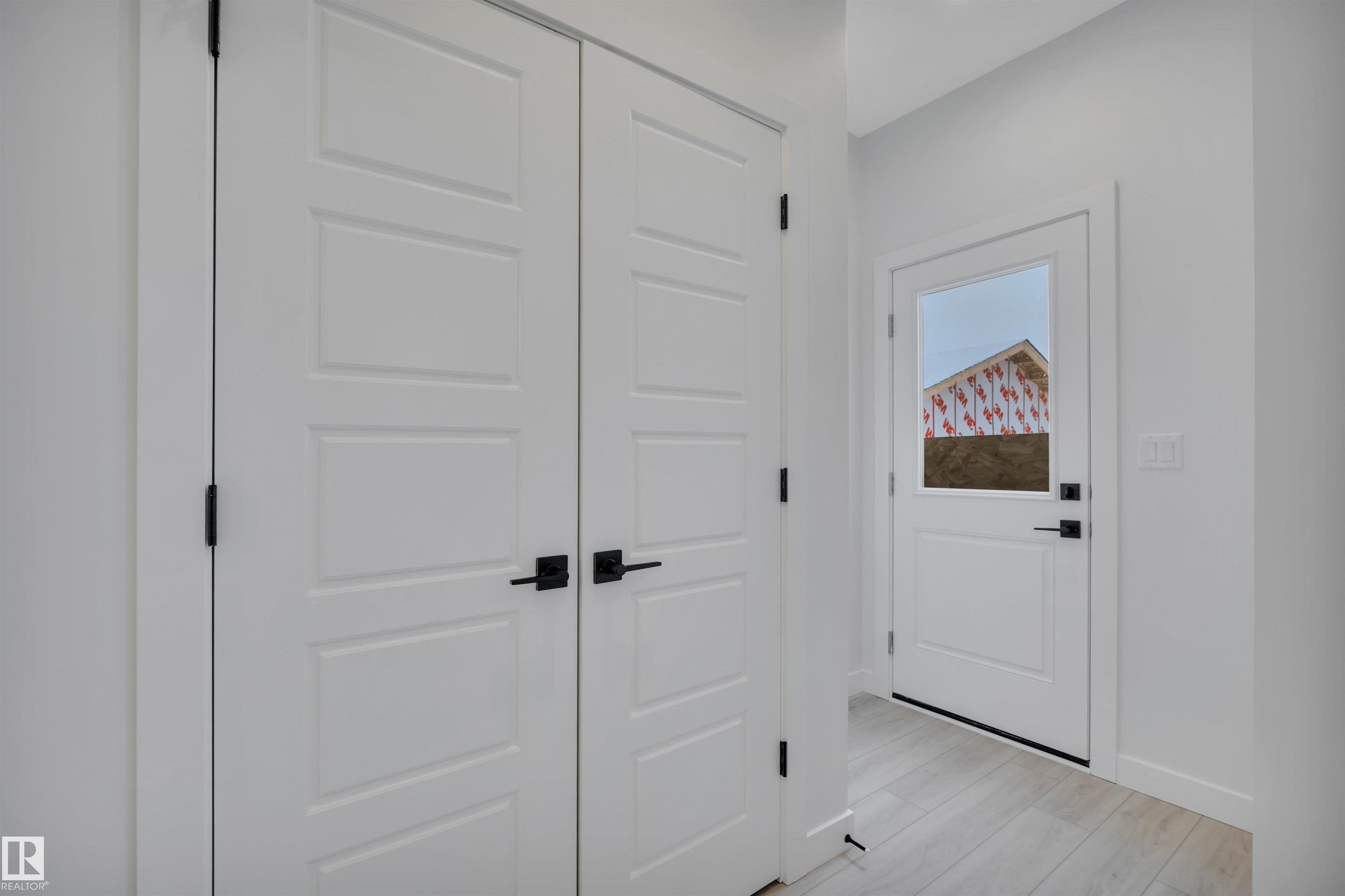 Photo 9 at 4 Resplendent Way, Riverside, St. Albert