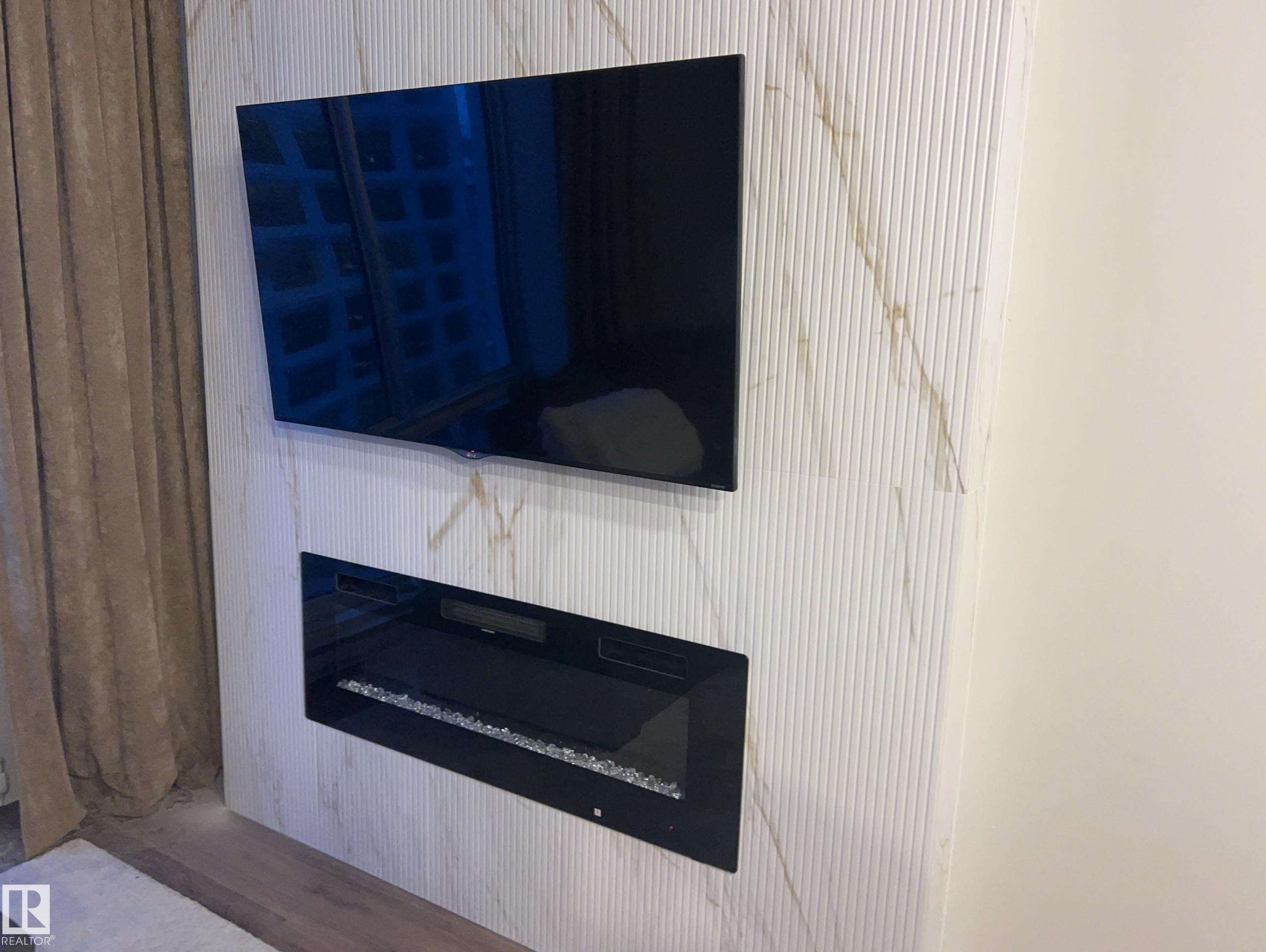 Picture for #1012 10024 JASPER AV NW