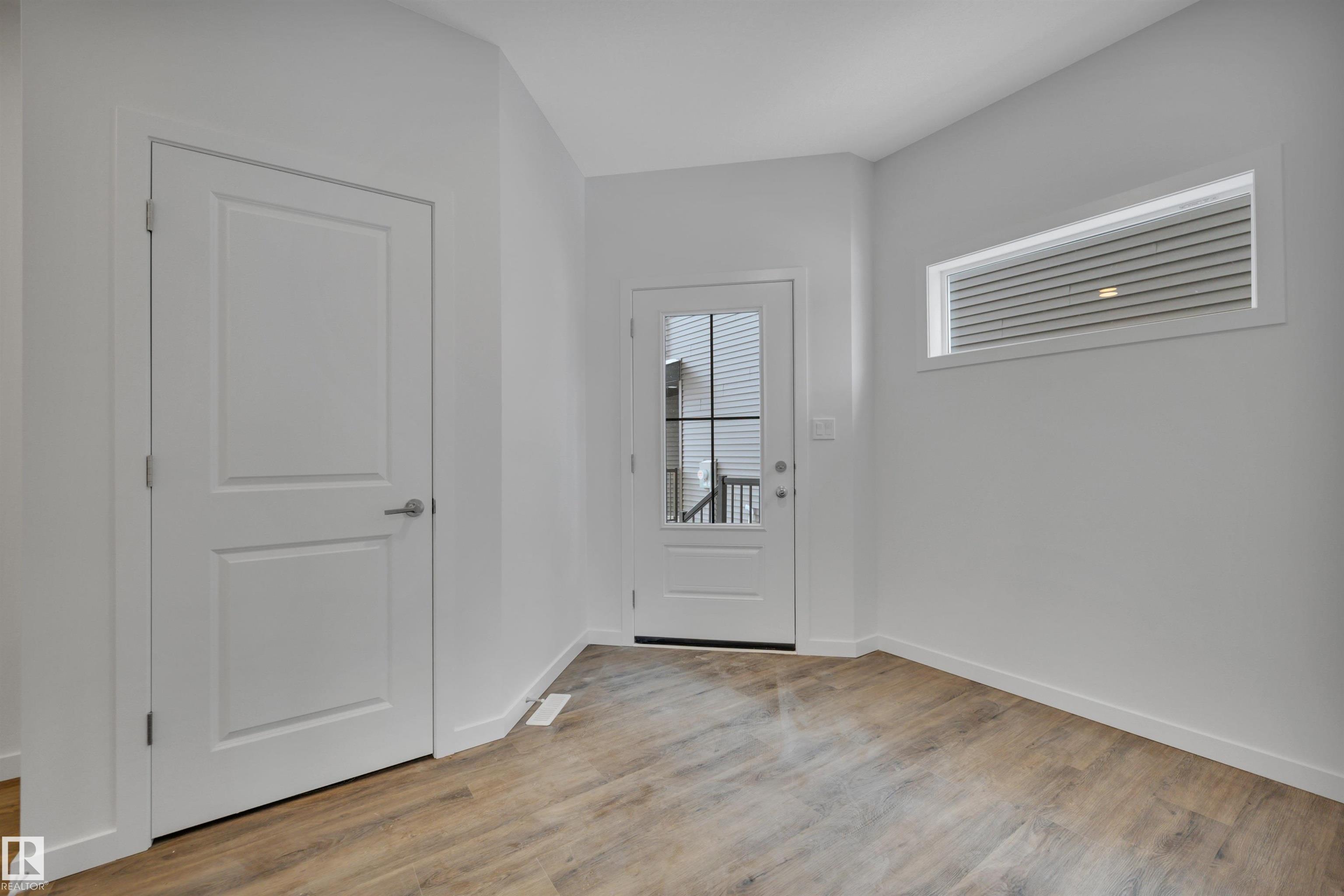 Picture for 8929 ELVES LO NW