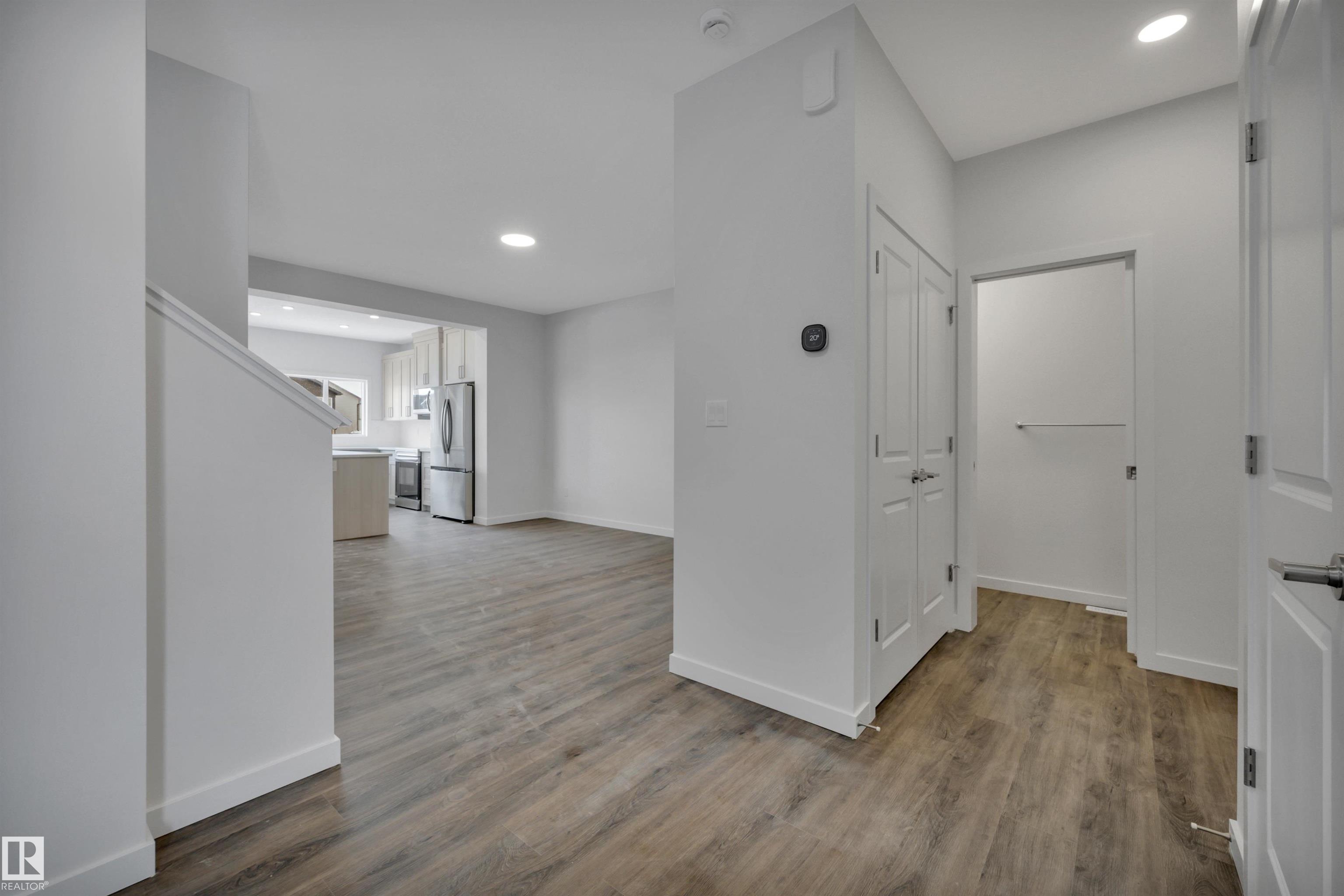 Picture for 8929 ELVES LO NW