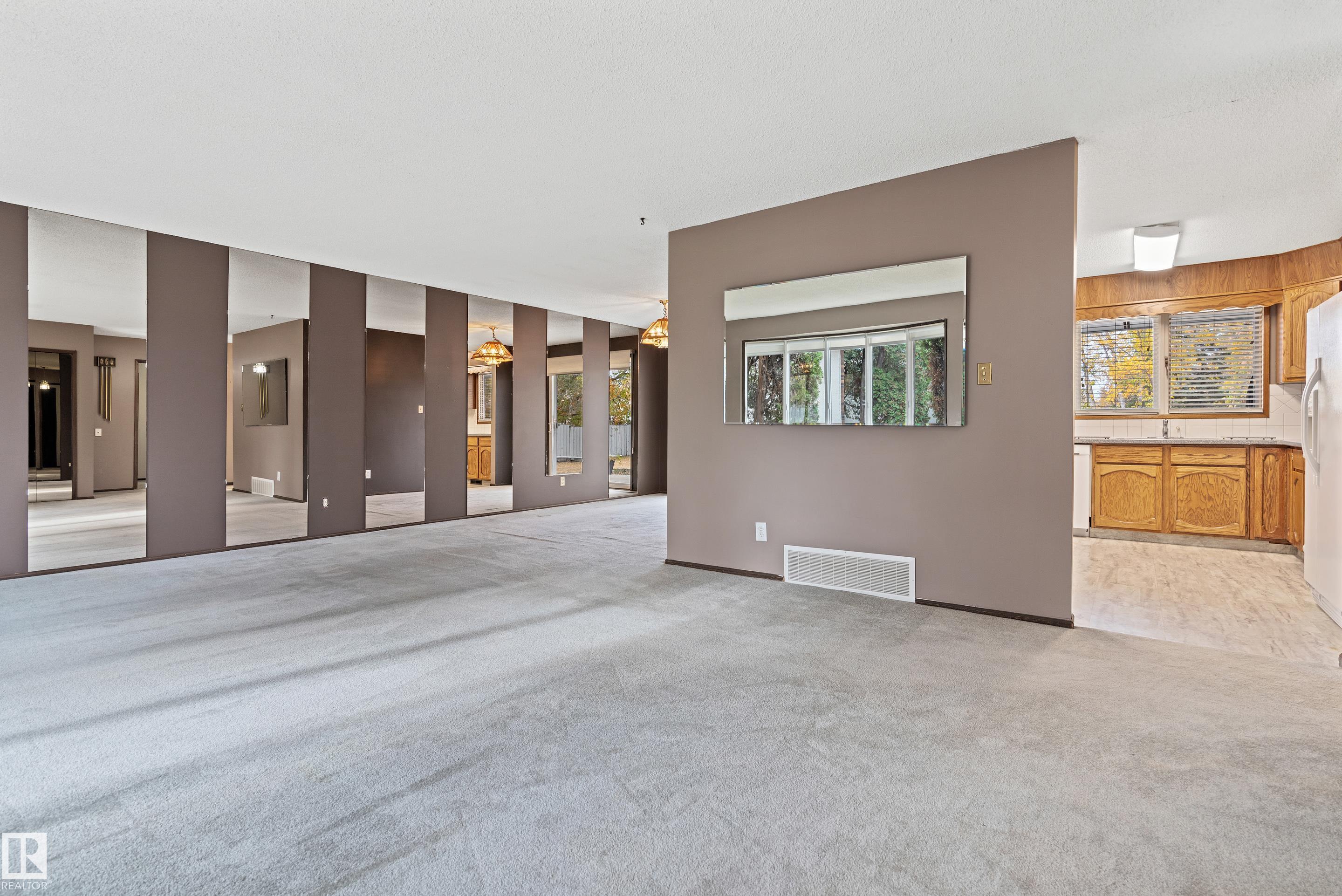 Picture for 5558 145A AV NW