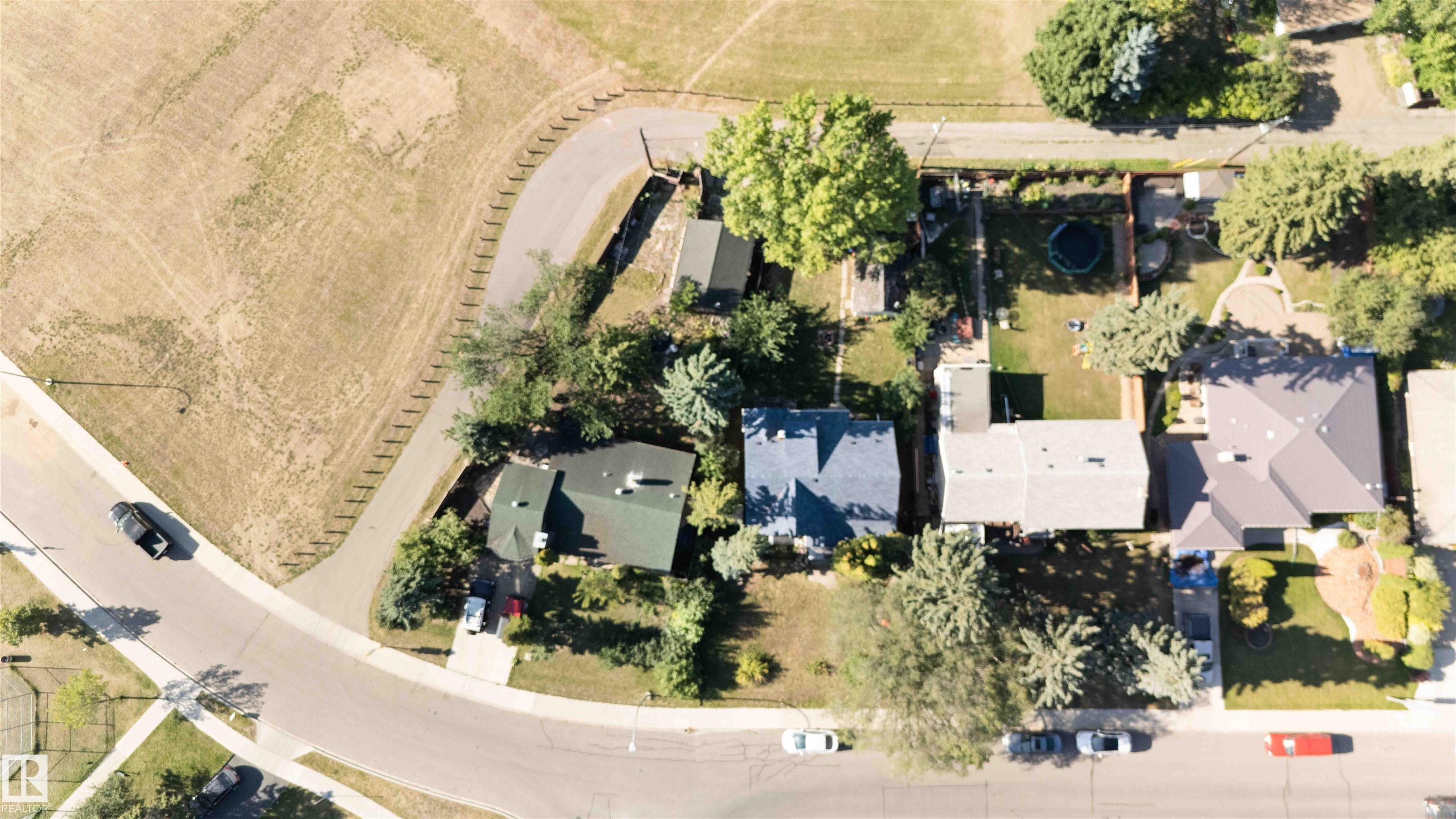 Photo 30 at 11022 110 Avenue NW, Queen Mary Park, Edmonton