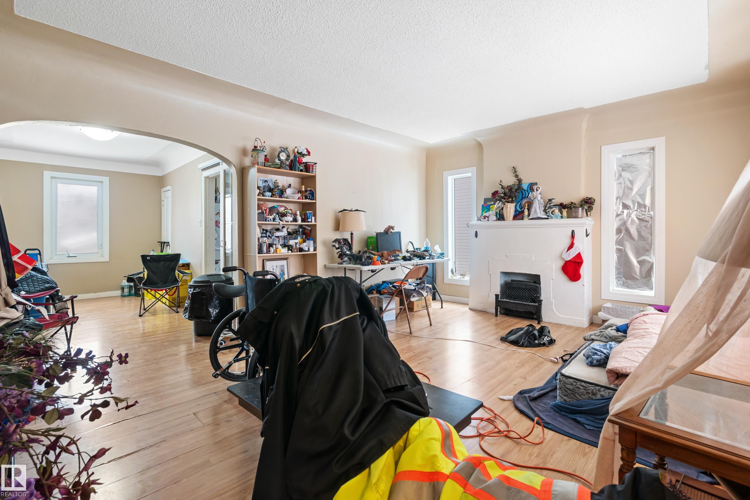 Picture for 10833 109 ST NW