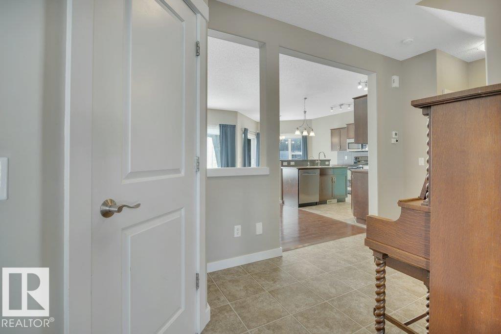 3054 Spence Wynd SW, Summerside, Edmonton