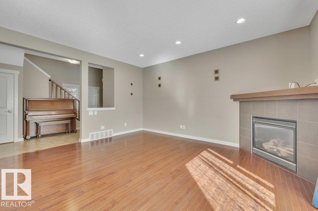Photo 10 at 3054 Spence Wynd SW, Summerside, Edmonton